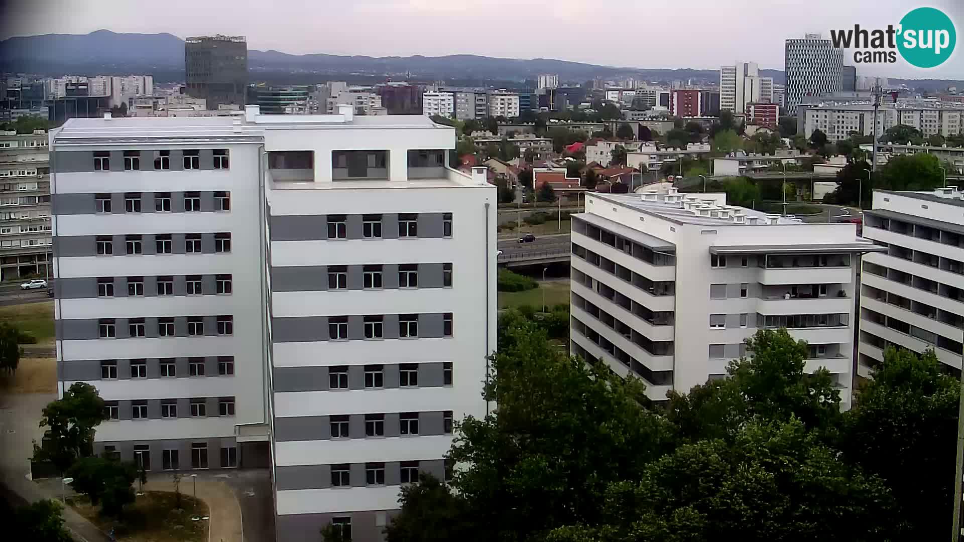 Krožišče Slavonske in Marin Držićeve ulice v Zagrebu v živo