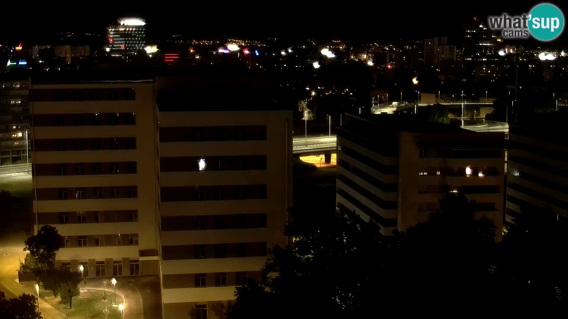Krožišče Slavonske in Marin Držićeve ulice v Zagrebu v živo