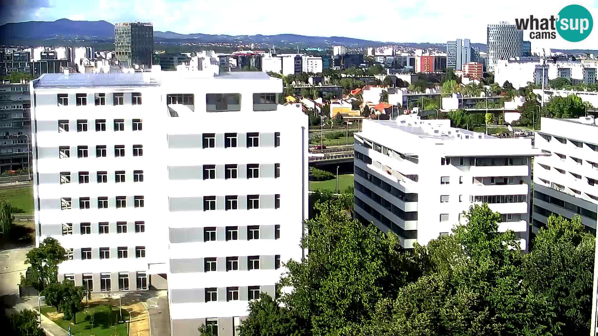 Live-Kreisverkehr Slavonska und Marin Držić Avenue zur Zagreb Webcam