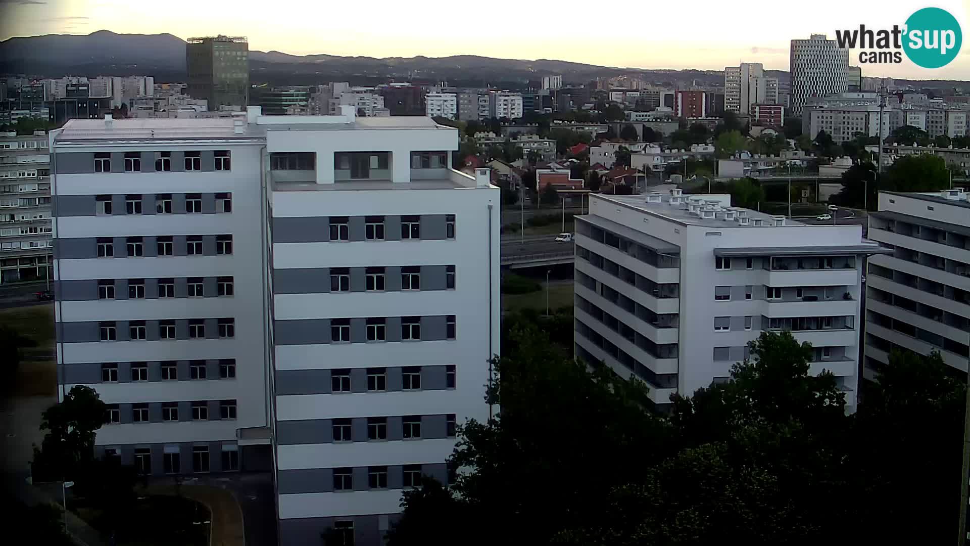 Live Interchange of Slavonska Avenue and Marin Držić Avenue in Zagreb webcam