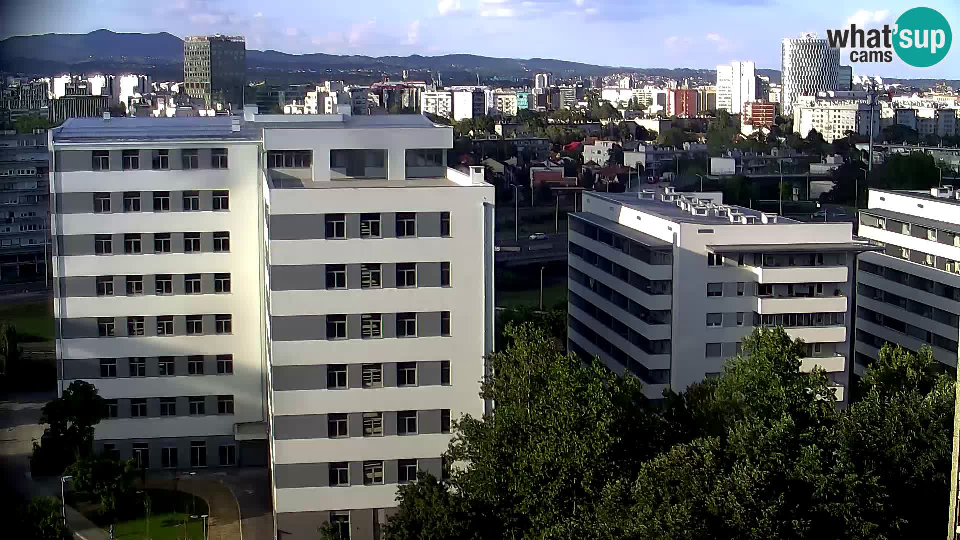 Krožišče Slavonske in Marin Držićeve ulice v Zagrebu v živo