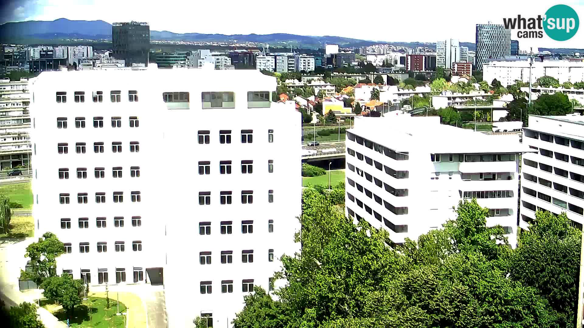 Krožišče Slavonske in Marin Držićeve ulice v Zagrebu v živo