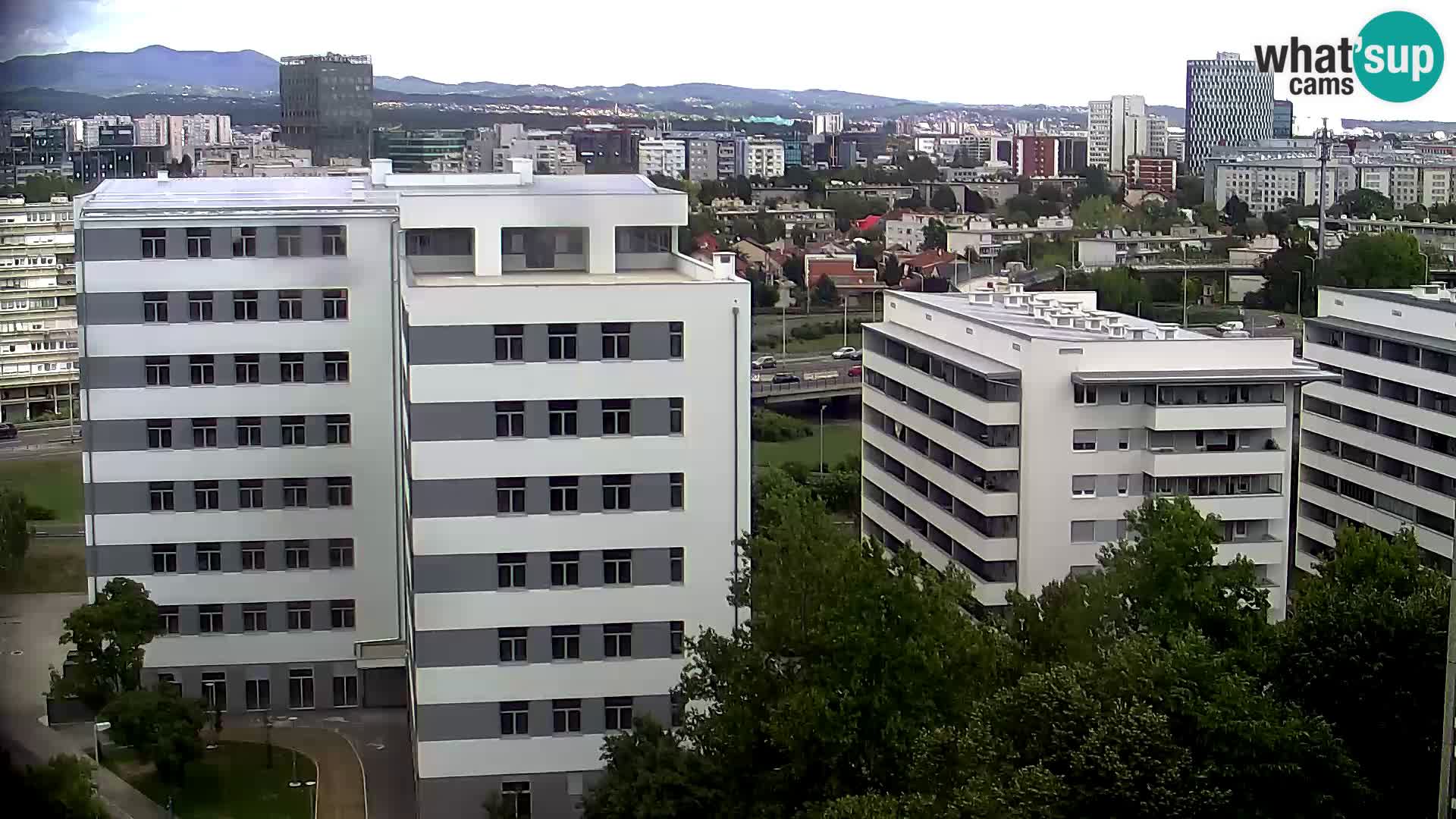 Krožišče Slavonske in Marin Držićeve ulice v Zagrebu v živo