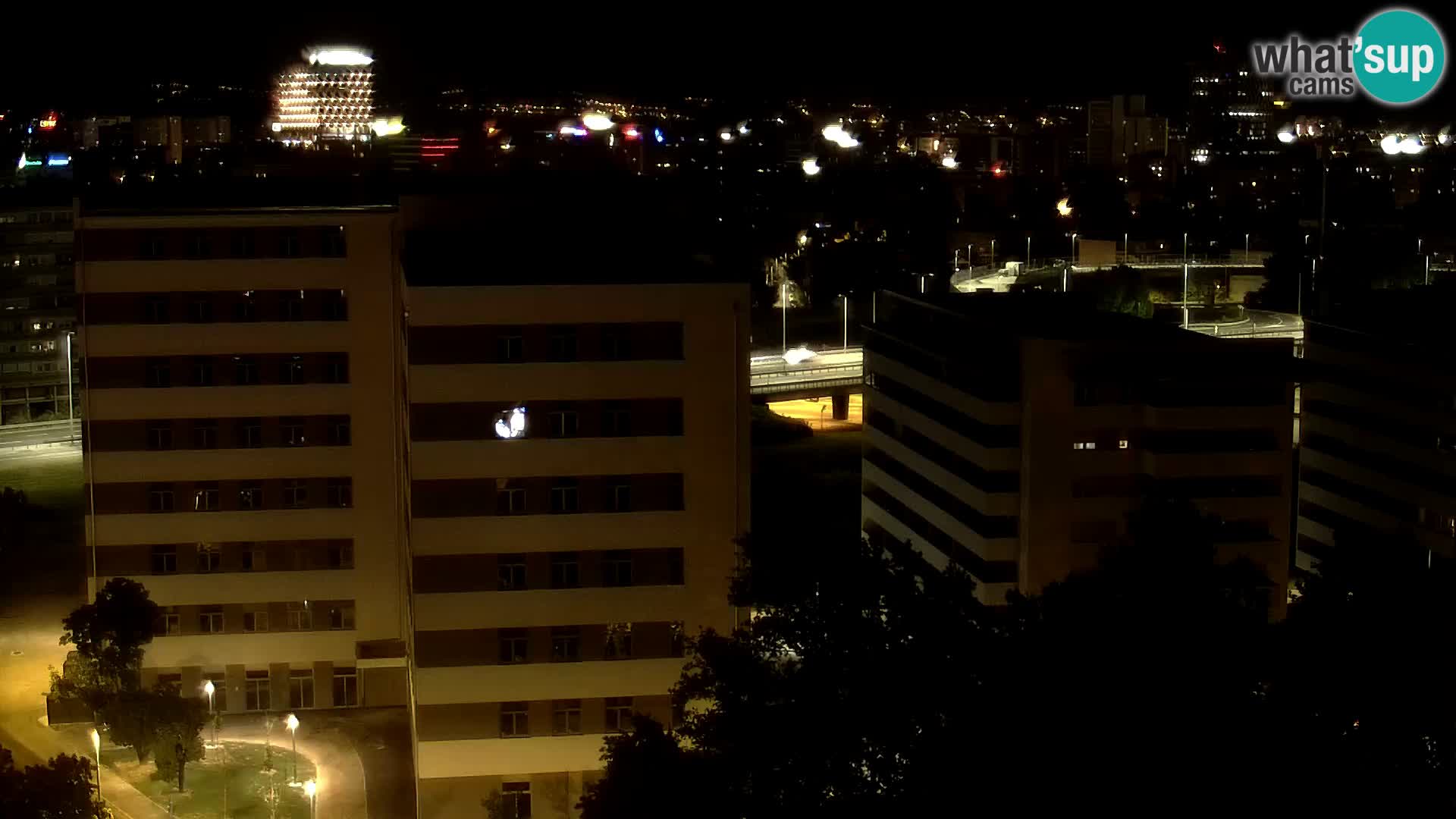 Rond-point en direct traversant les avenues Slavonska et Marin Držić à Zagreb webcam