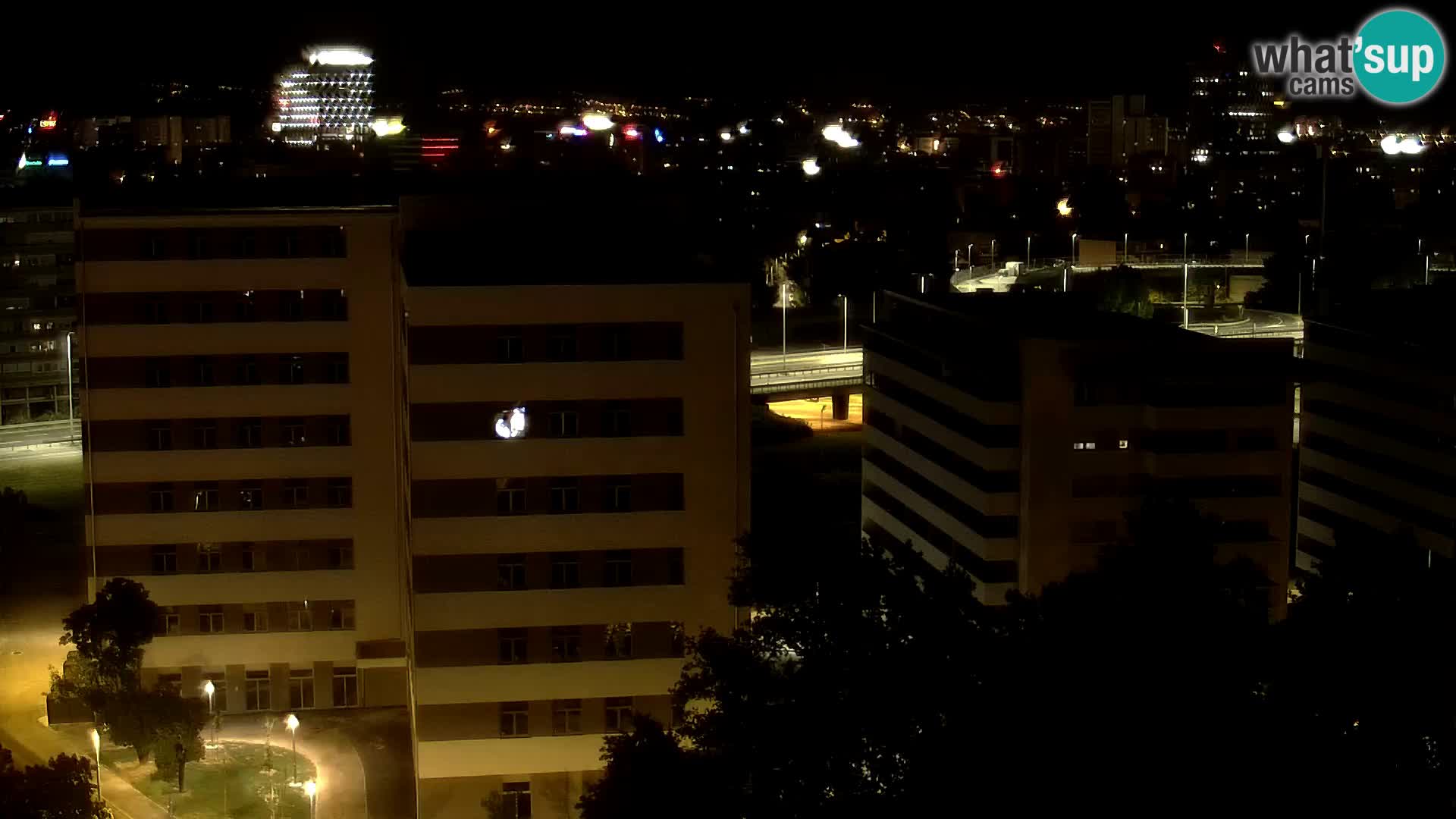 Krožišče Slavonske in Marin Držićeve ulice v Zagrebu v živo