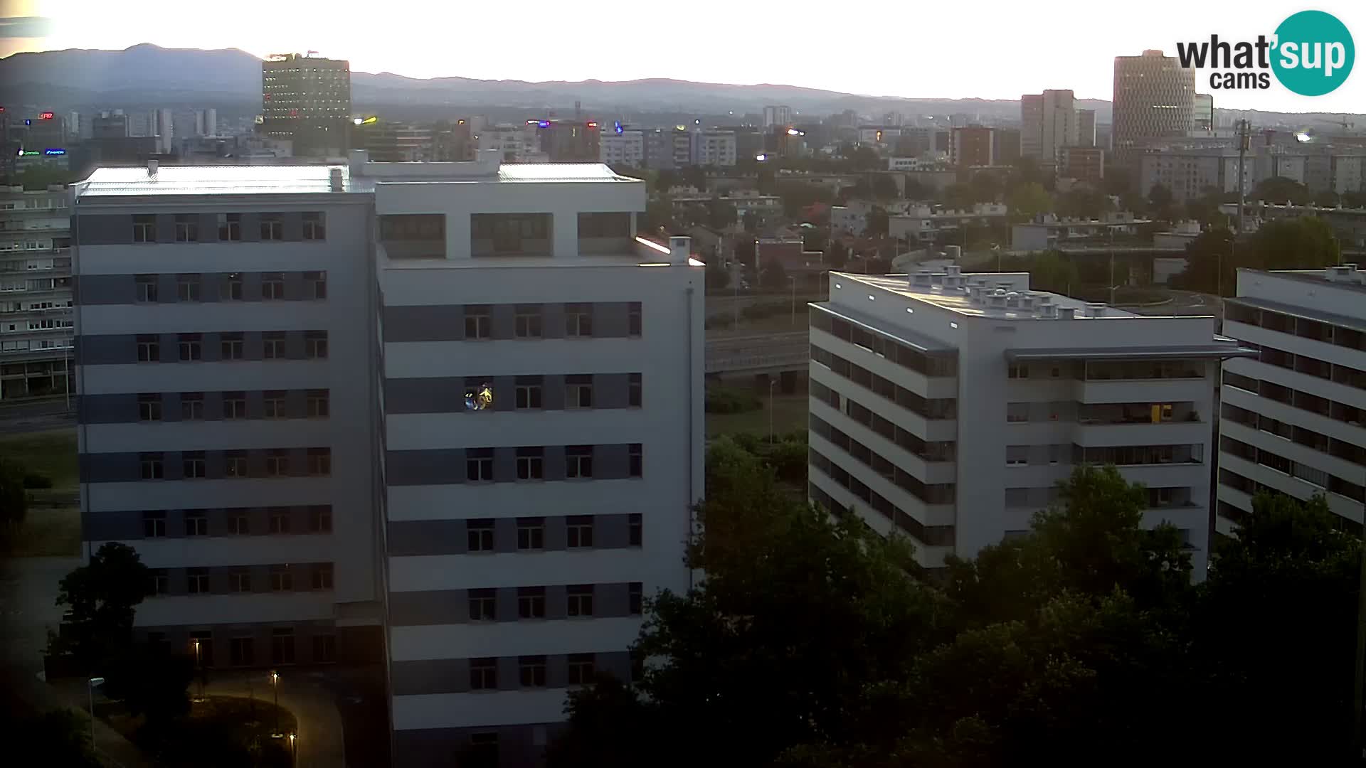 Krožišče Slavonske in Marin Držićeve ulice v Zagrebu v živo