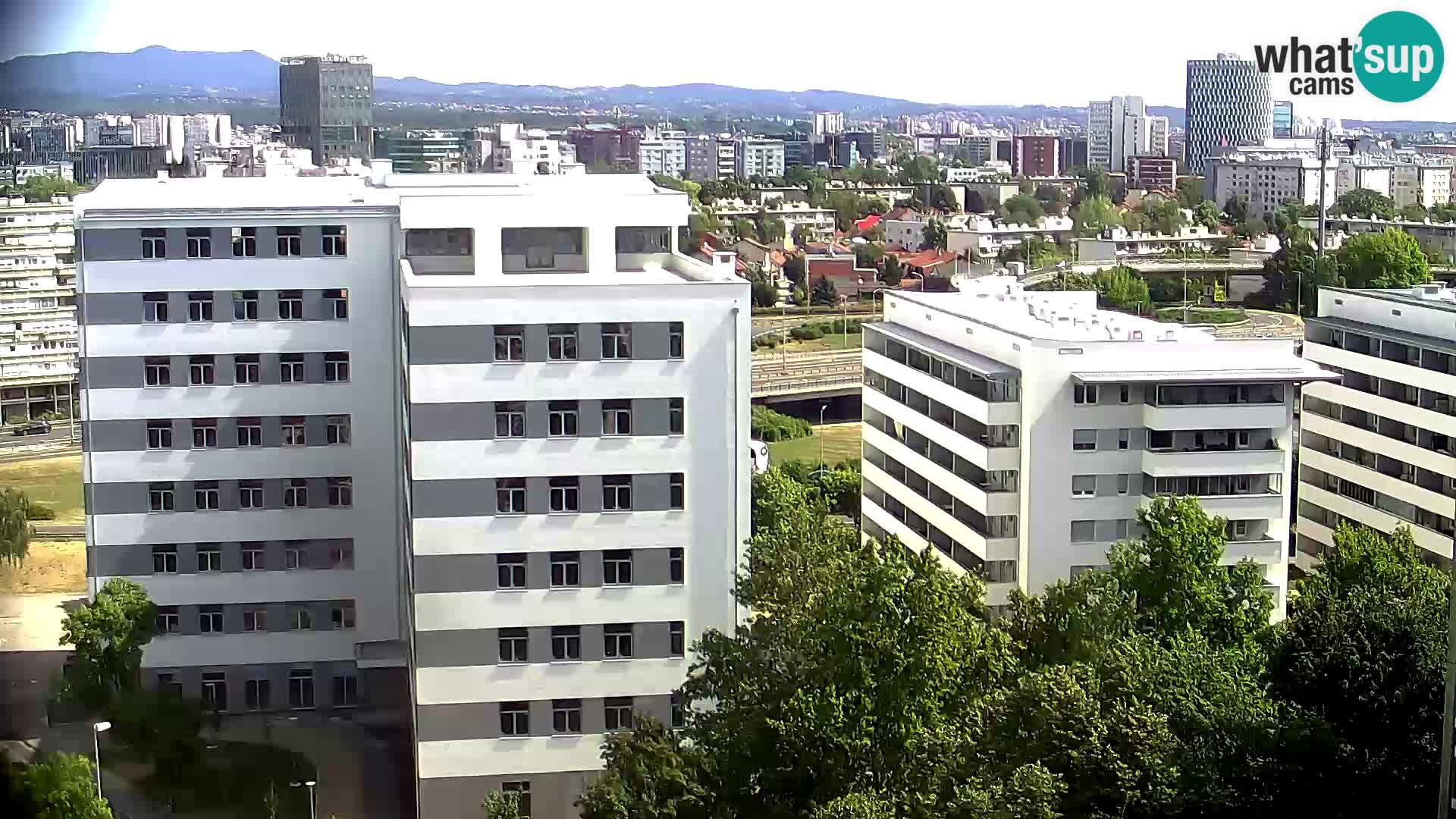 Live-Kreisverkehr Slavonska und Marin Držić Avenue zur Zagreb Webcam