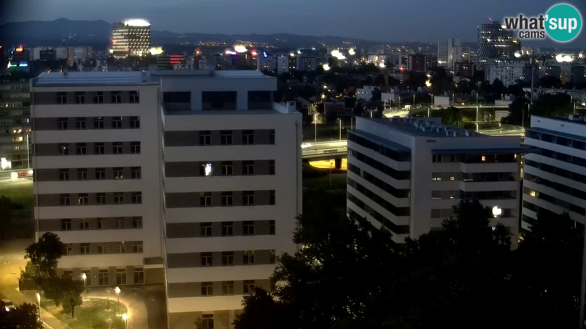 Live Interchange of Slavonska Avenue and Marin Držić Avenue in Zagreb webcam