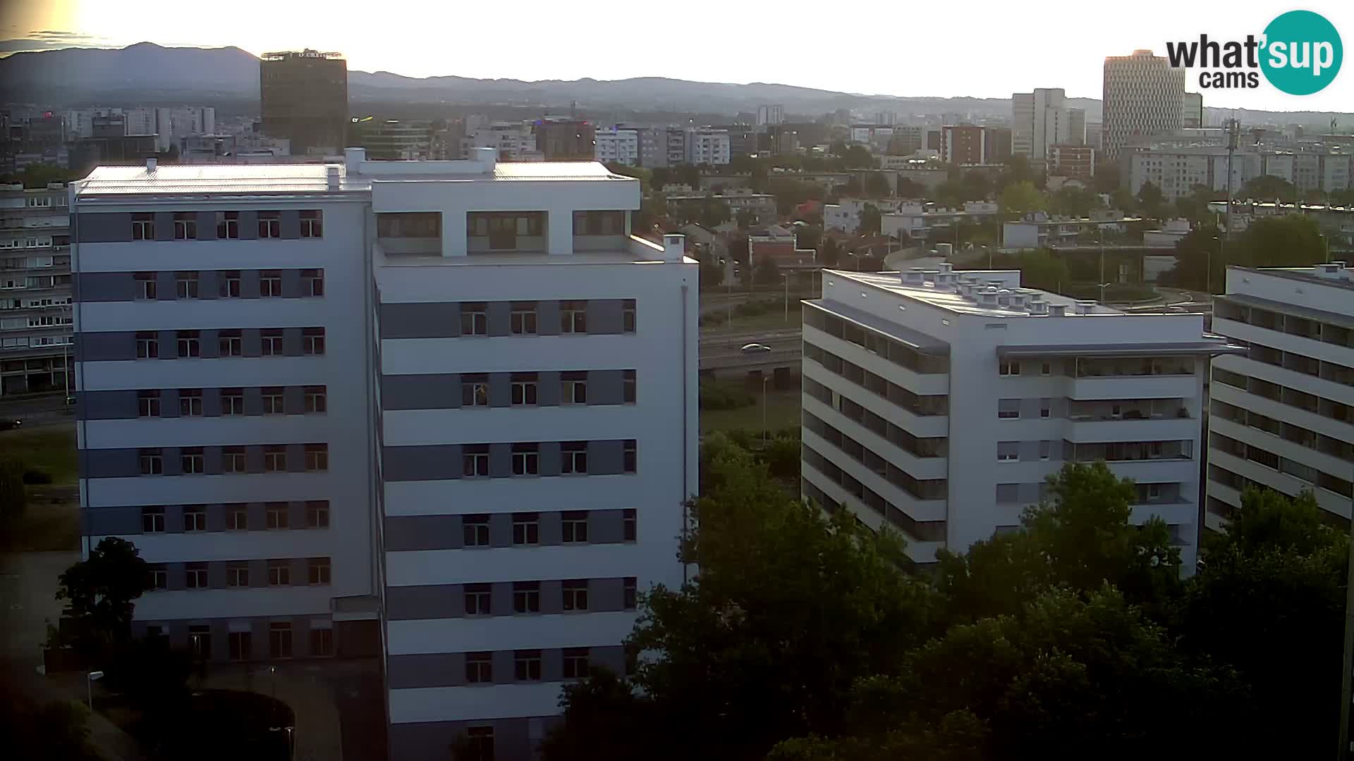 Live Interchange of Slavonska Avenue and Marin Držić Avenue in Zagreb webcam