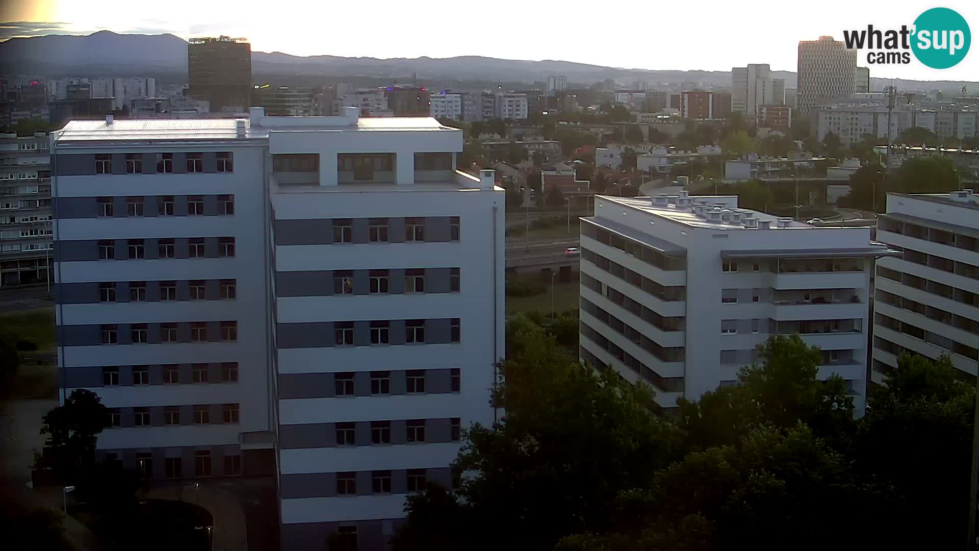Live Interchange of Slavonska Avenue and Marin Držić Avenue in Zagreb webcam