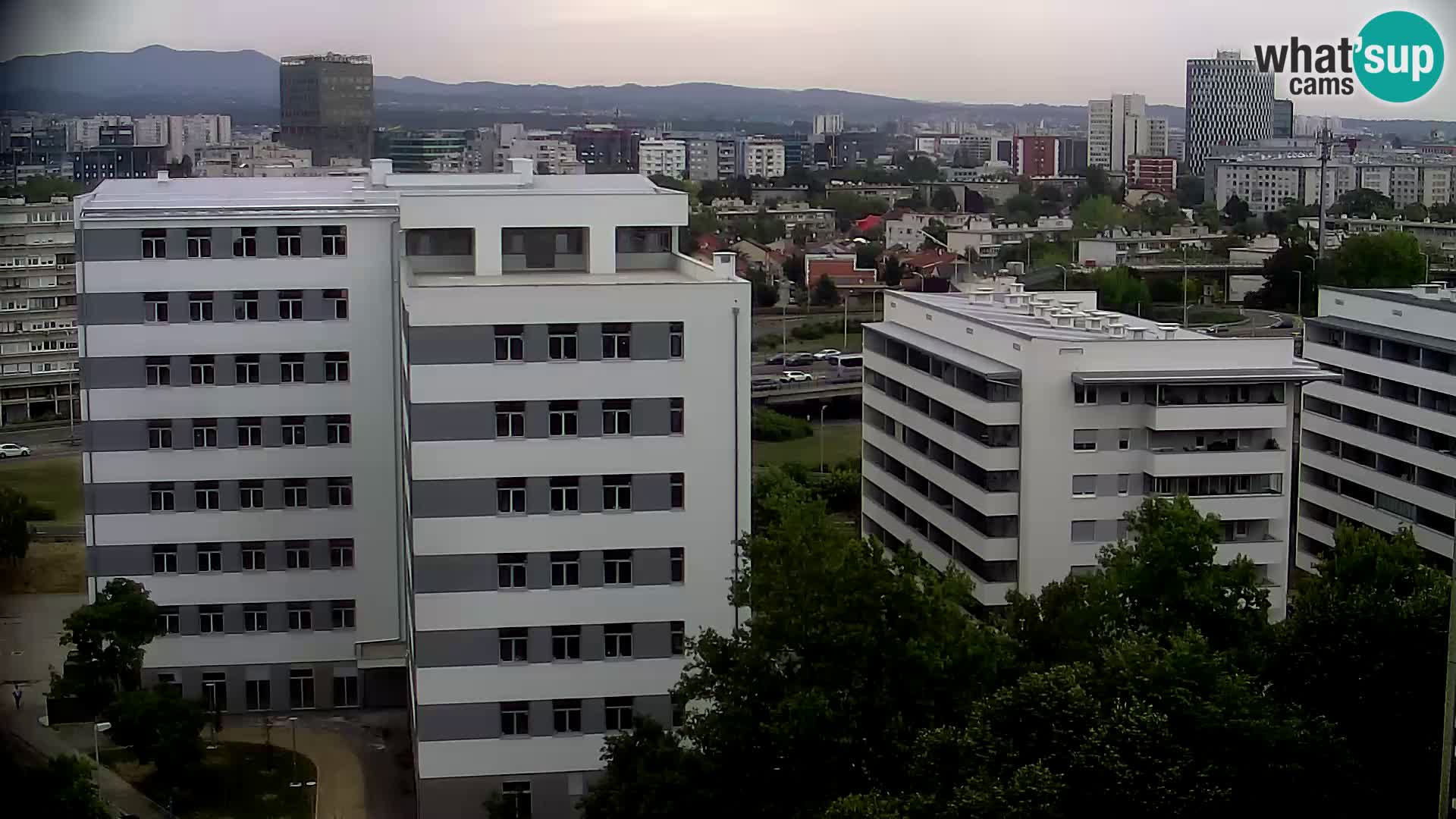 Live Interchange of Slavonska Avenue and Marin Držić Avenue in Zagreb webcam