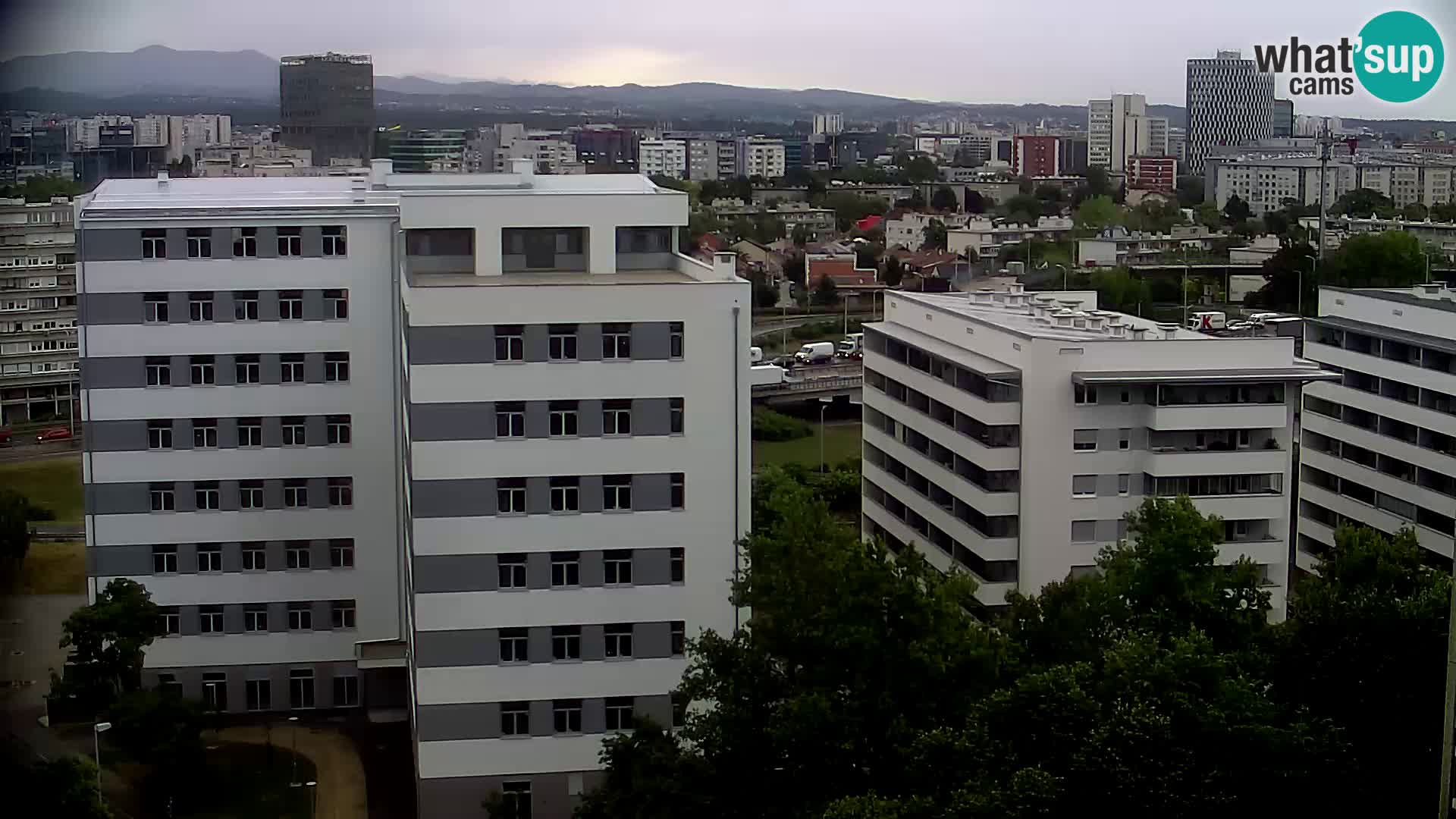 Live-Kreisverkehr Slavonska und Marin Držić Avenue zur Zagreb Webcam