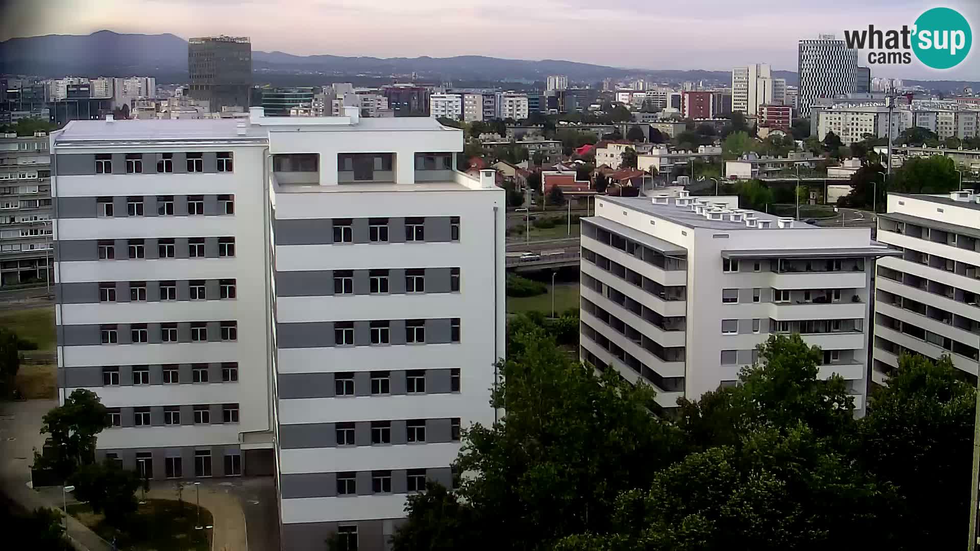 Live Interchange of Slavonska Avenue and Marin Držić Avenue in Zagreb webcam