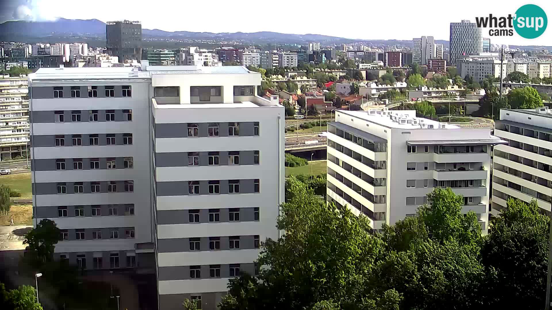 Live Interchange of Slavonska Avenue and Marin Držić Avenue in Zagreb webcam