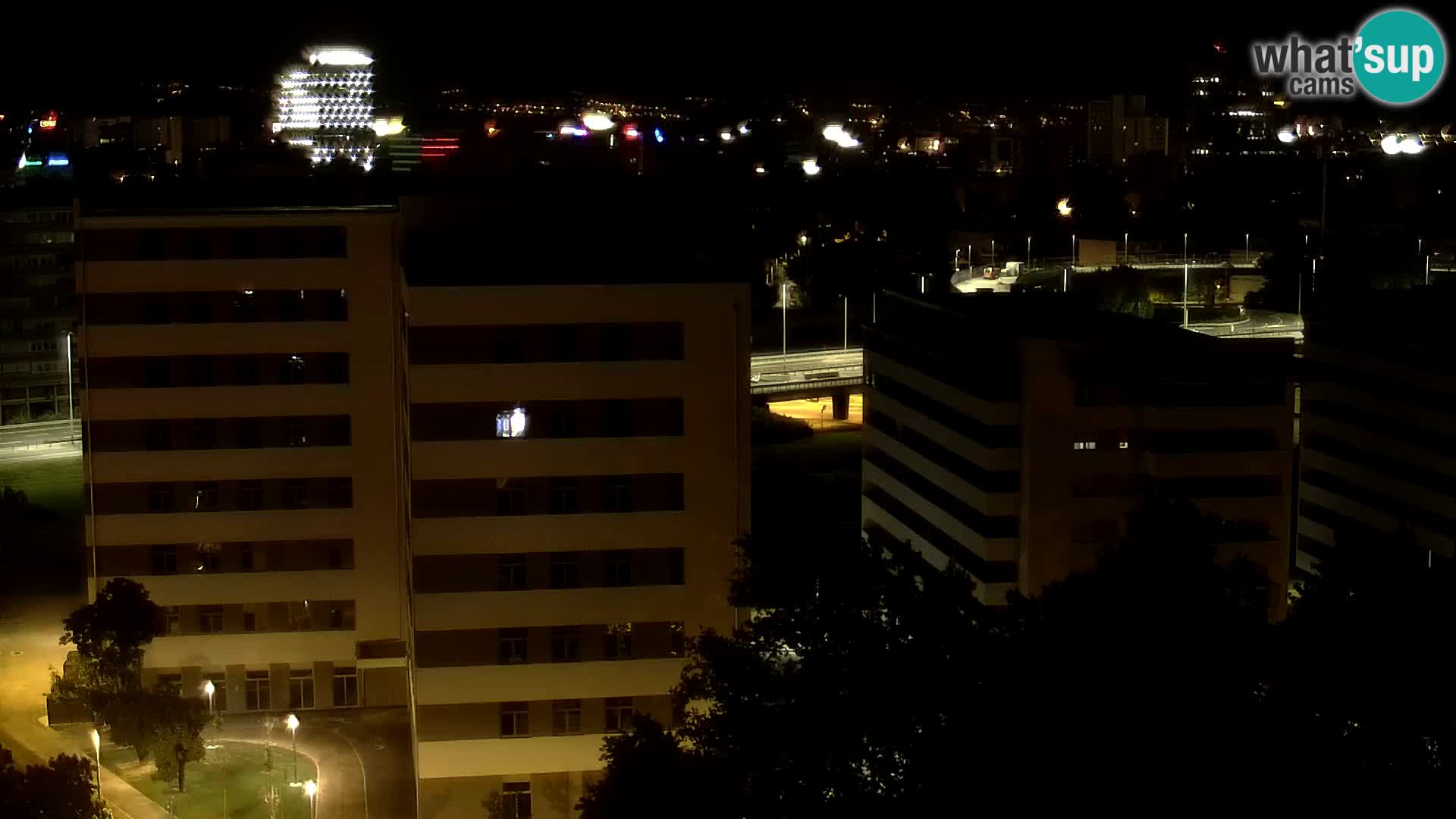 Live-Kreisverkehr Slavonska und Marin Držić Avenue zur Zagreb Webcam