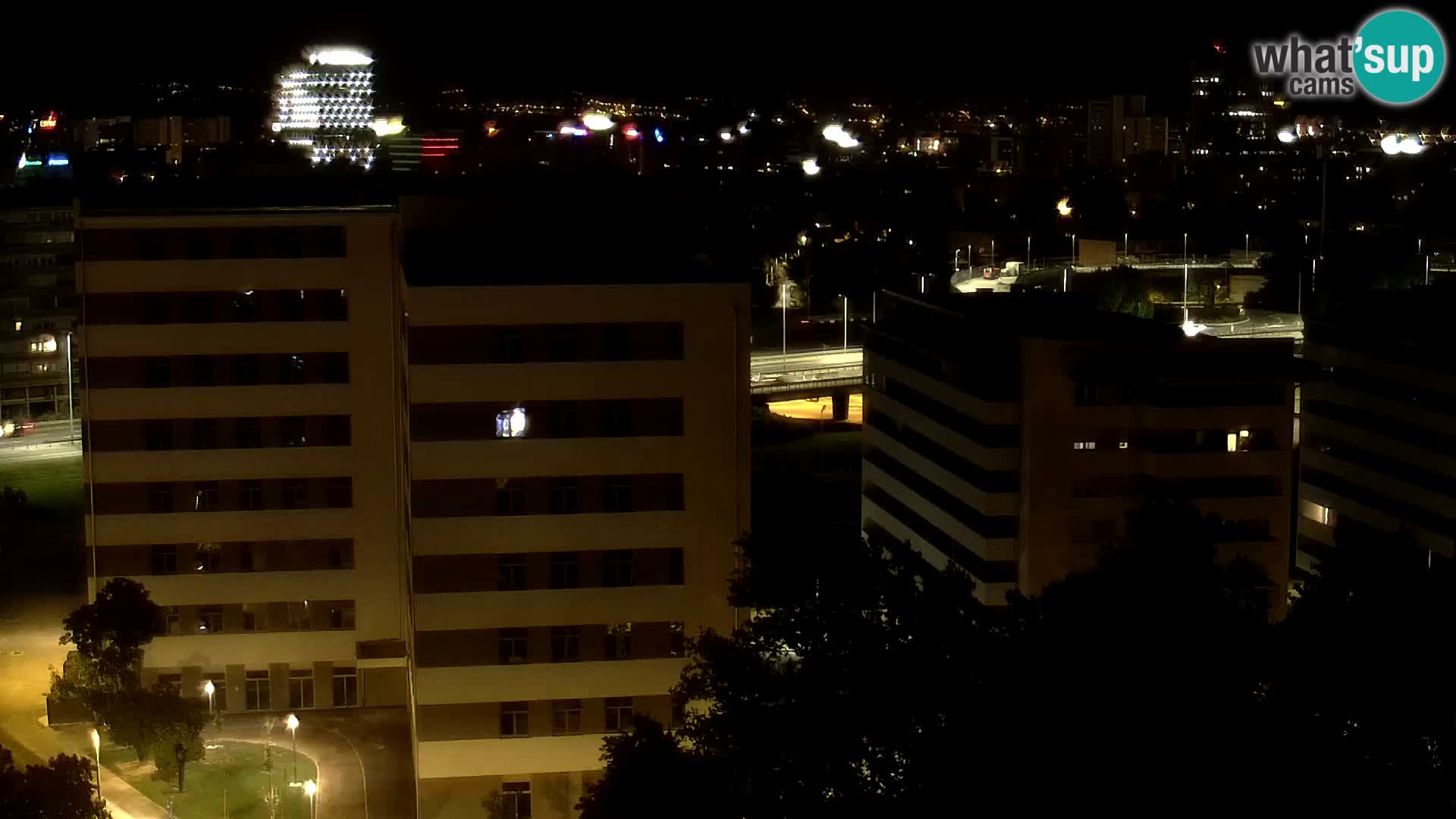 Live-Kreisverkehr Slavonska und Marin Držić Avenue zur Zagreb Webcam