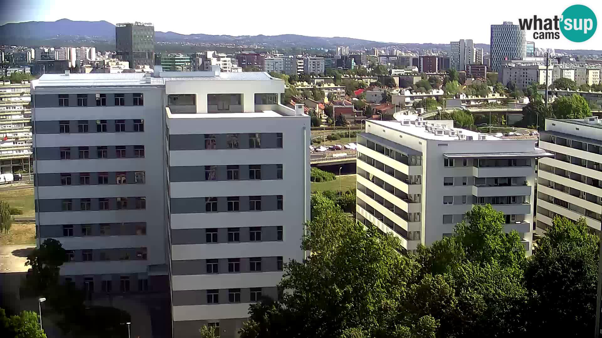 Live Interchange of Slavonska Avenue and Marin Držić Avenue in Zagreb webcam
