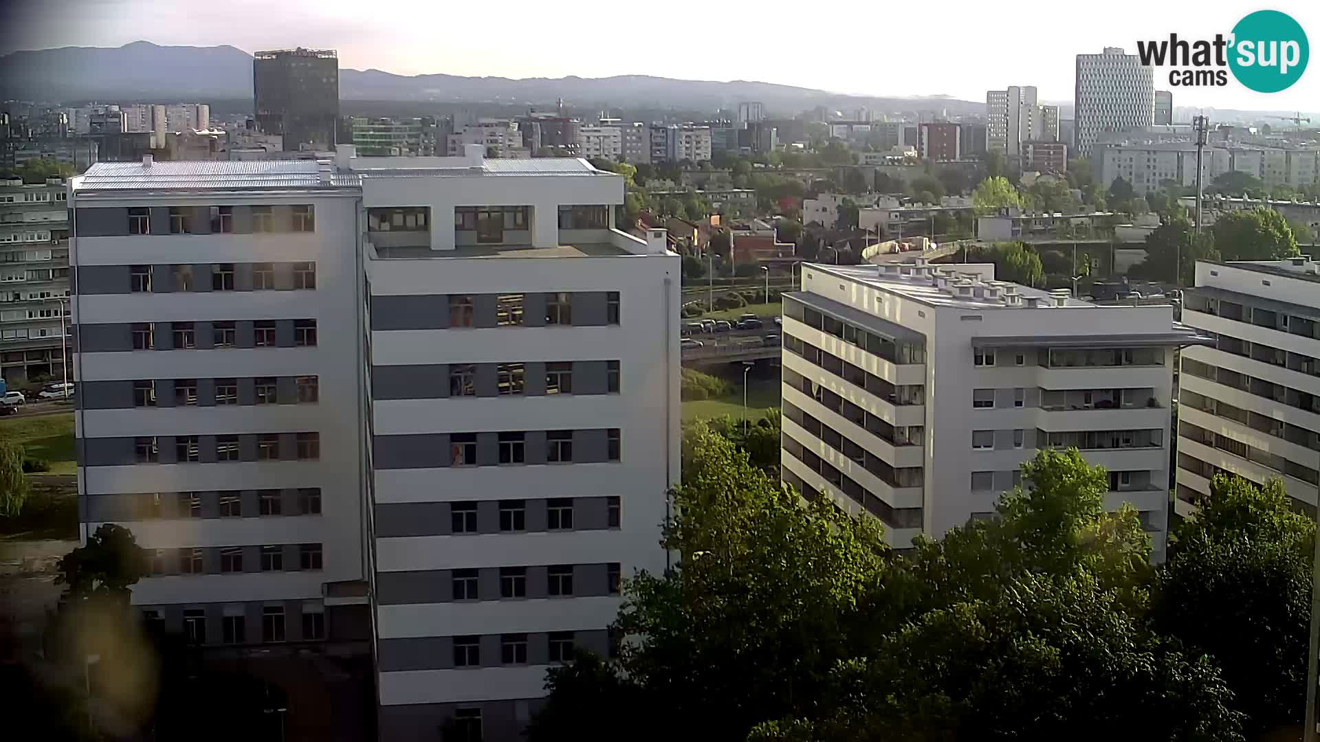 Live Interchange of Slavonska Avenue and Marin Držić Avenue in Zagreb webcam