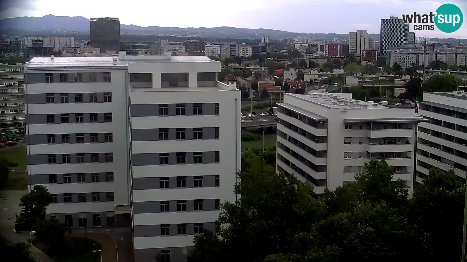 Krožišče Slavonske in Marin Držićeve ulice v Zagrebu v živo