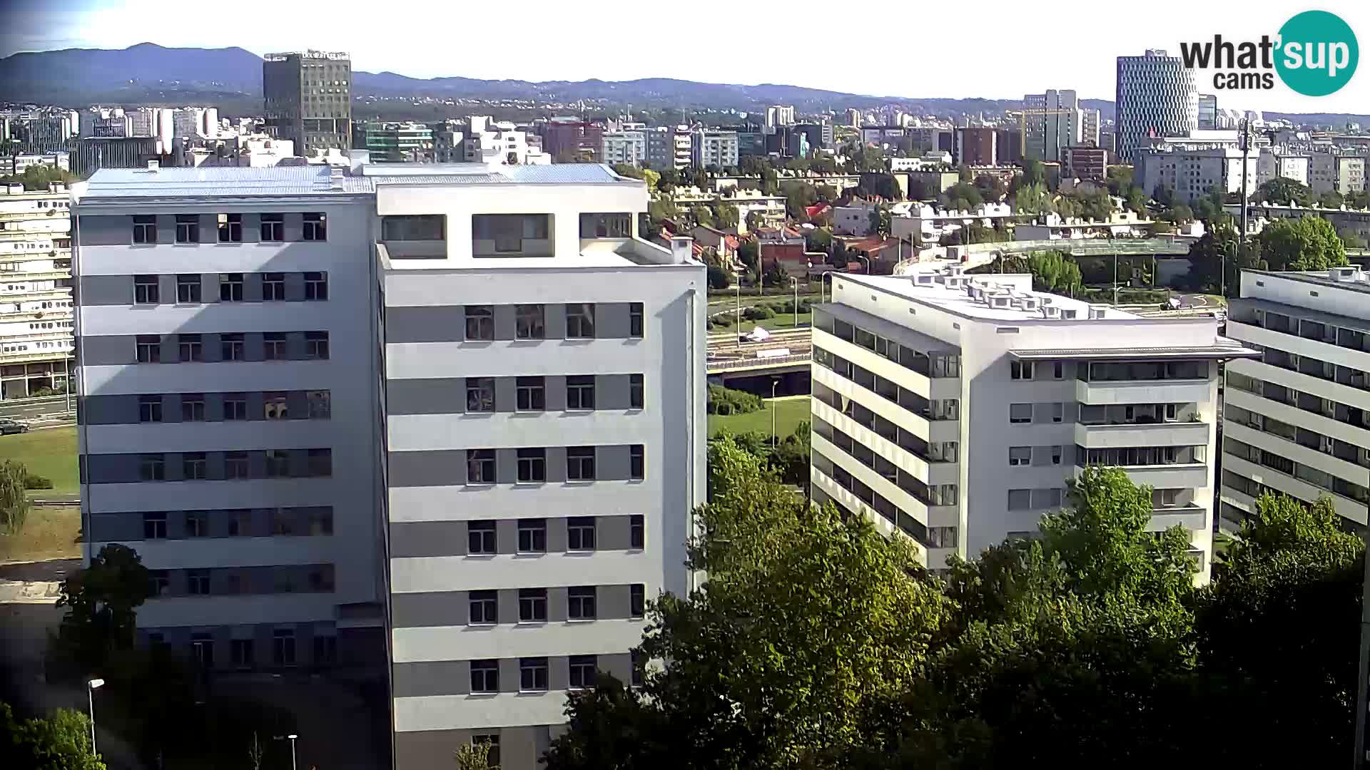 Live Interchange of Slavonska Avenue and Marin Držić Avenue in Zagreb webcam