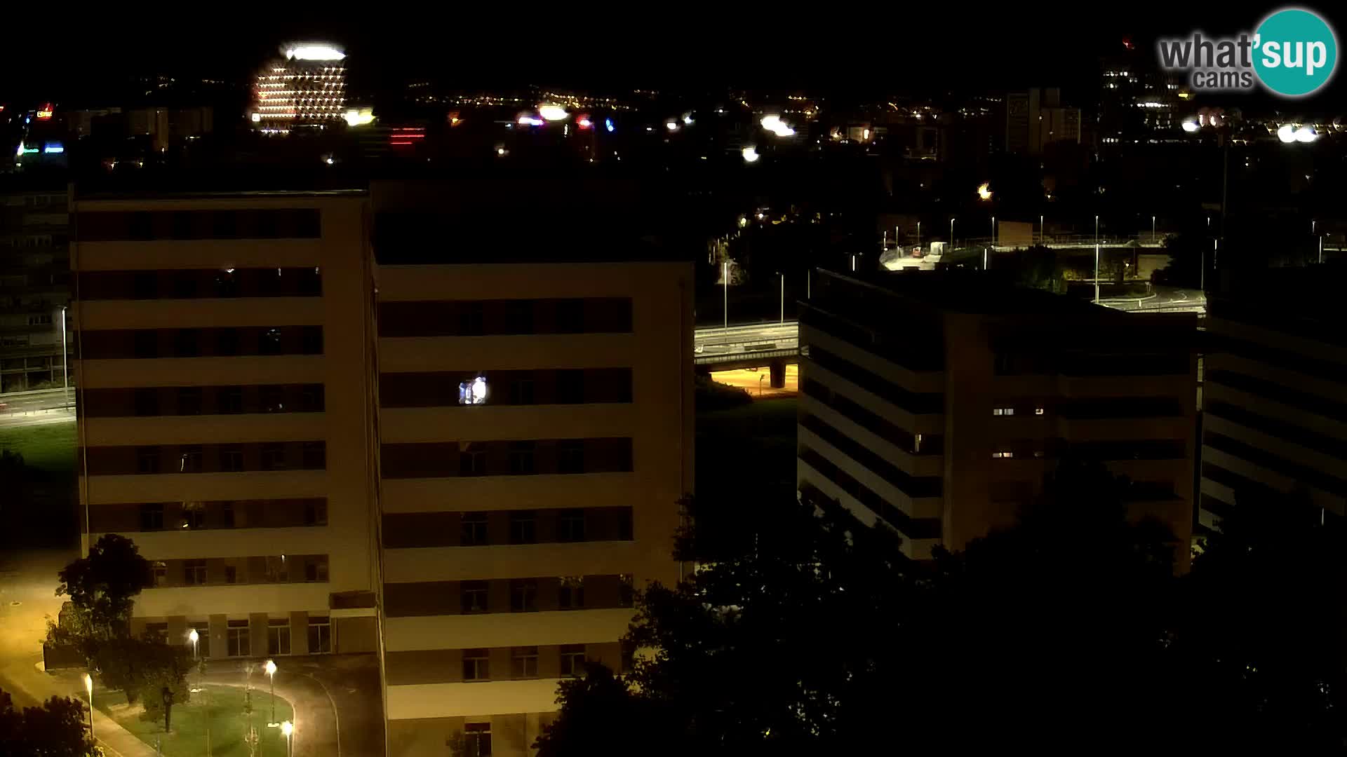 Rond-point en direct traversant les avenues Slavonska et Marin Držić à Zagreb webcam