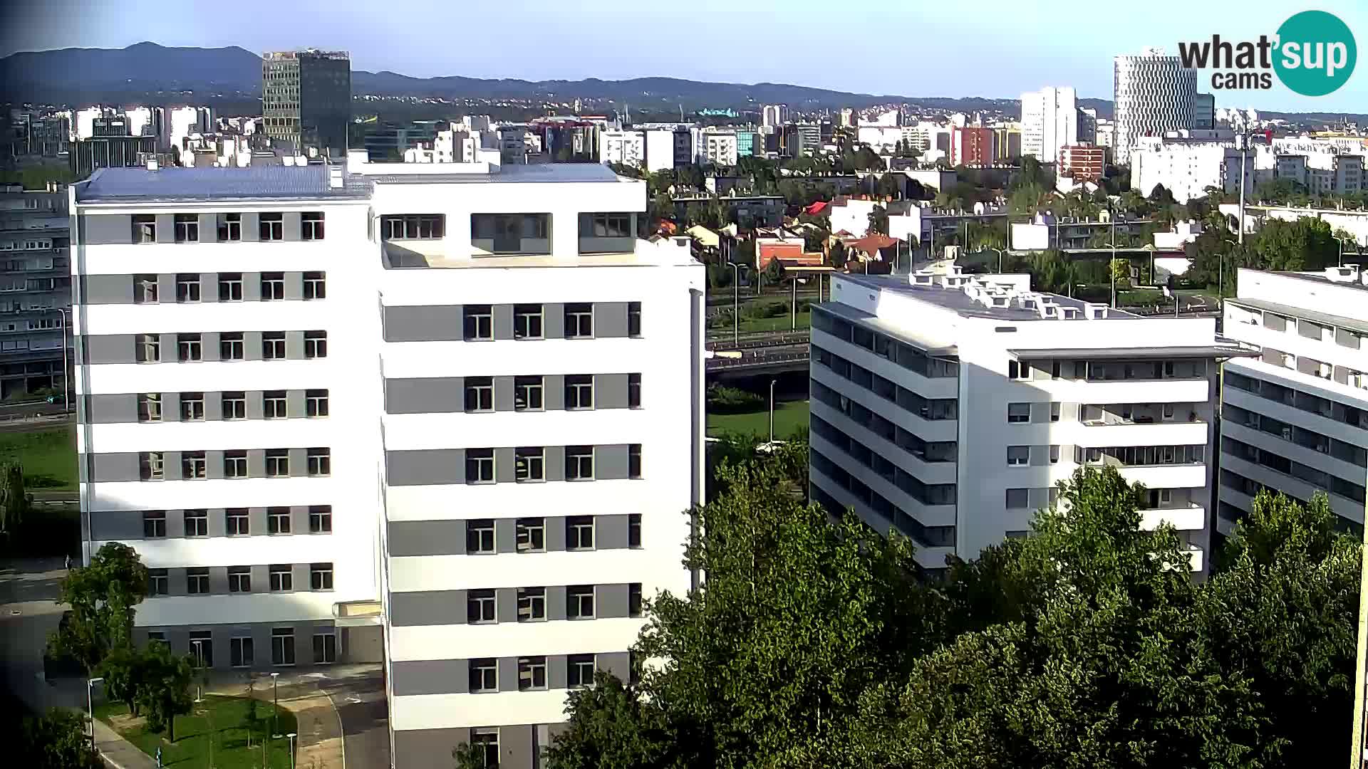 Live-Kreisverkehr Slavonska und Marin Držić Avenue zur Zagreb Webcam