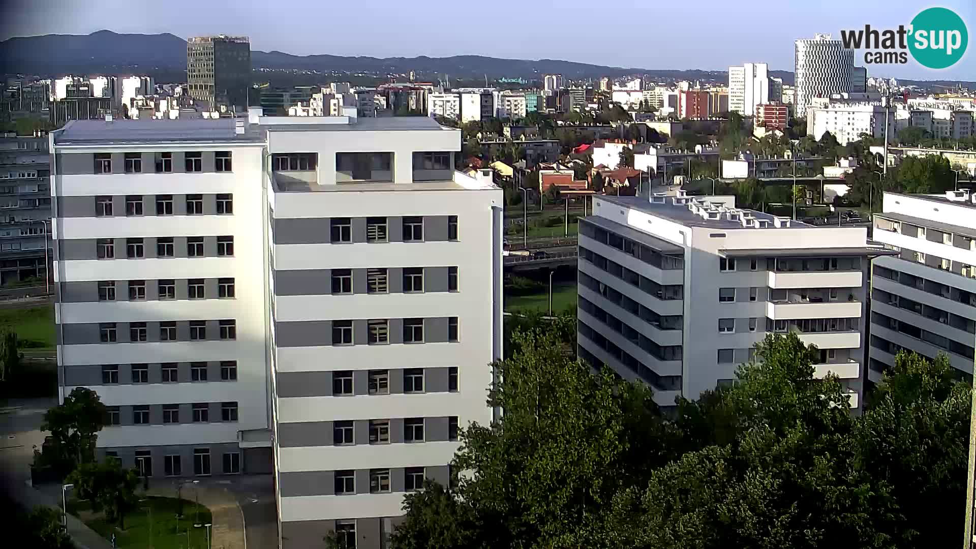Live Interchange of Slavonska Avenue and Marin Držić Avenue in Zagreb webcam