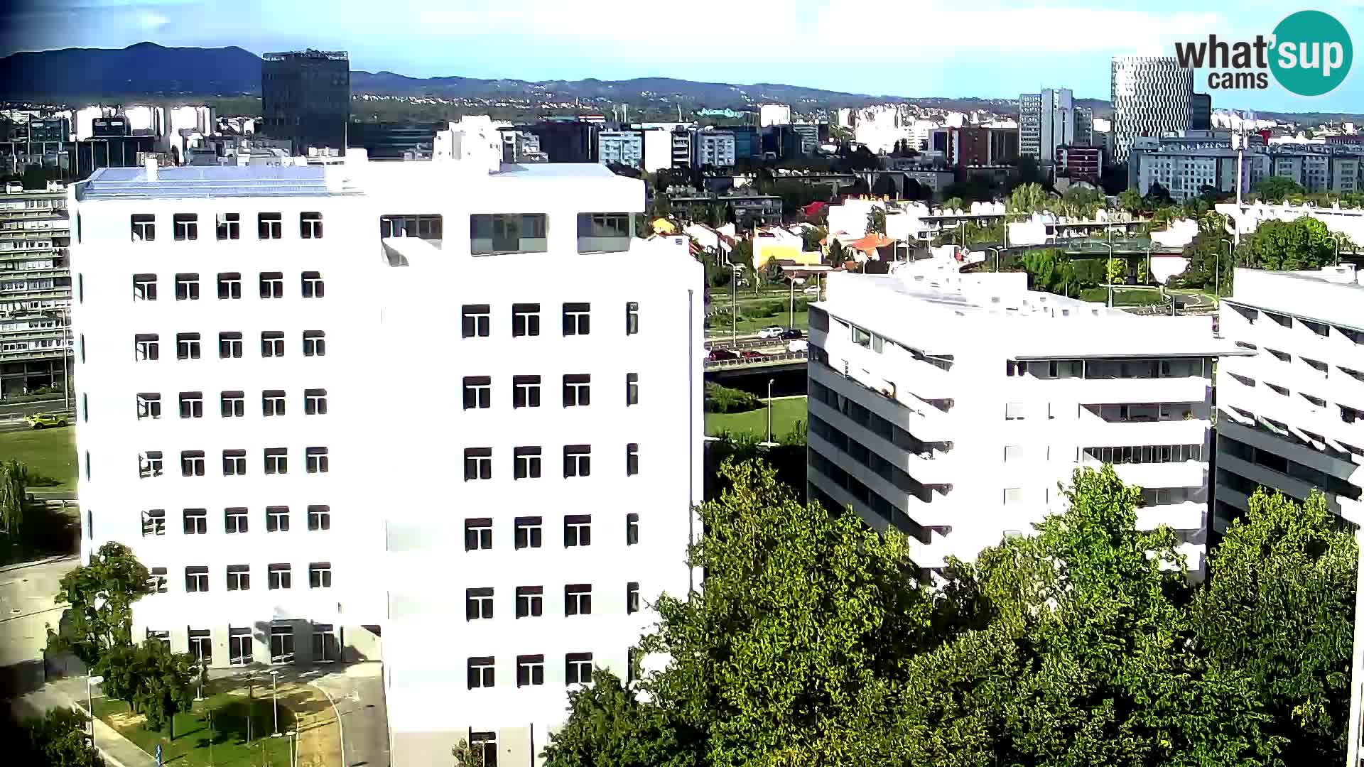 Web kamera Petlja Slavonska – Držićeva  – Zagreb Live