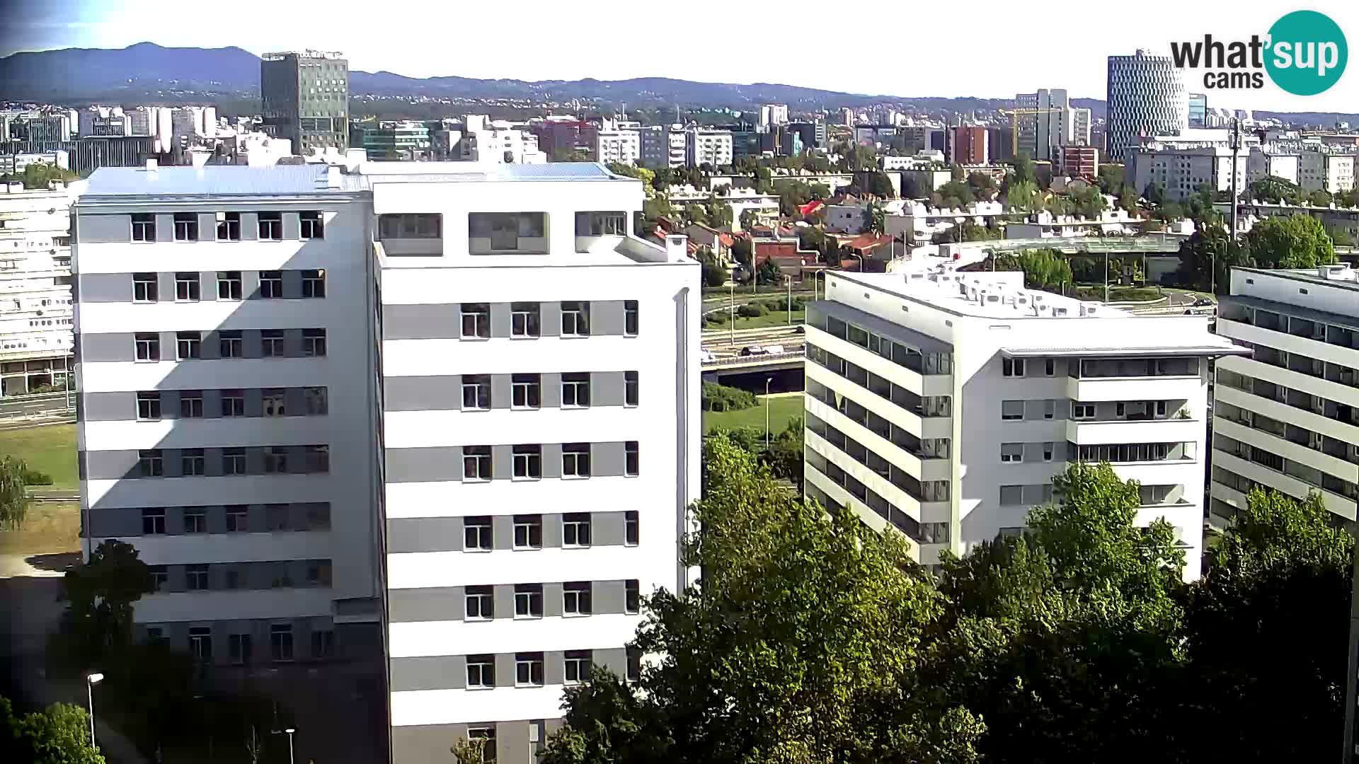 Krožišče Slavonske in Marin Držićeve ulice v Zagrebu v živo
