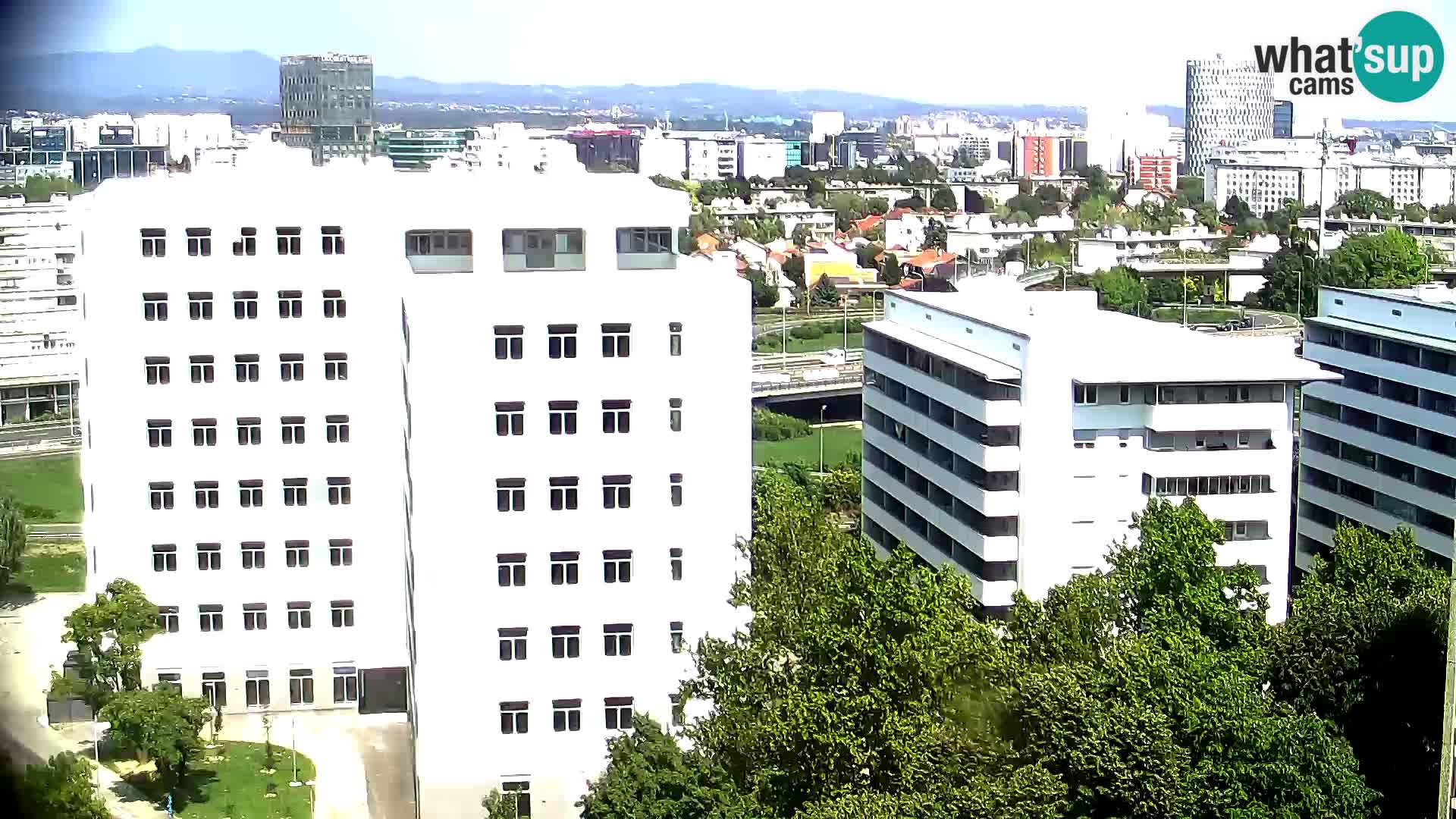 Krožišče Slavonske in Marin Držićeve ulice v Zagrebu v živo
