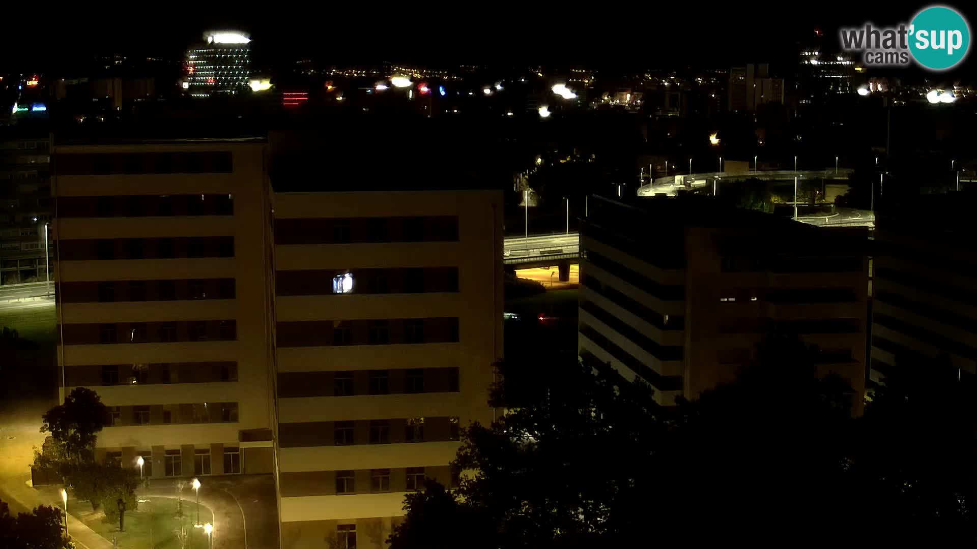 Krožišče Slavonske in Marin Držićeve ulice v Zagrebu v živo