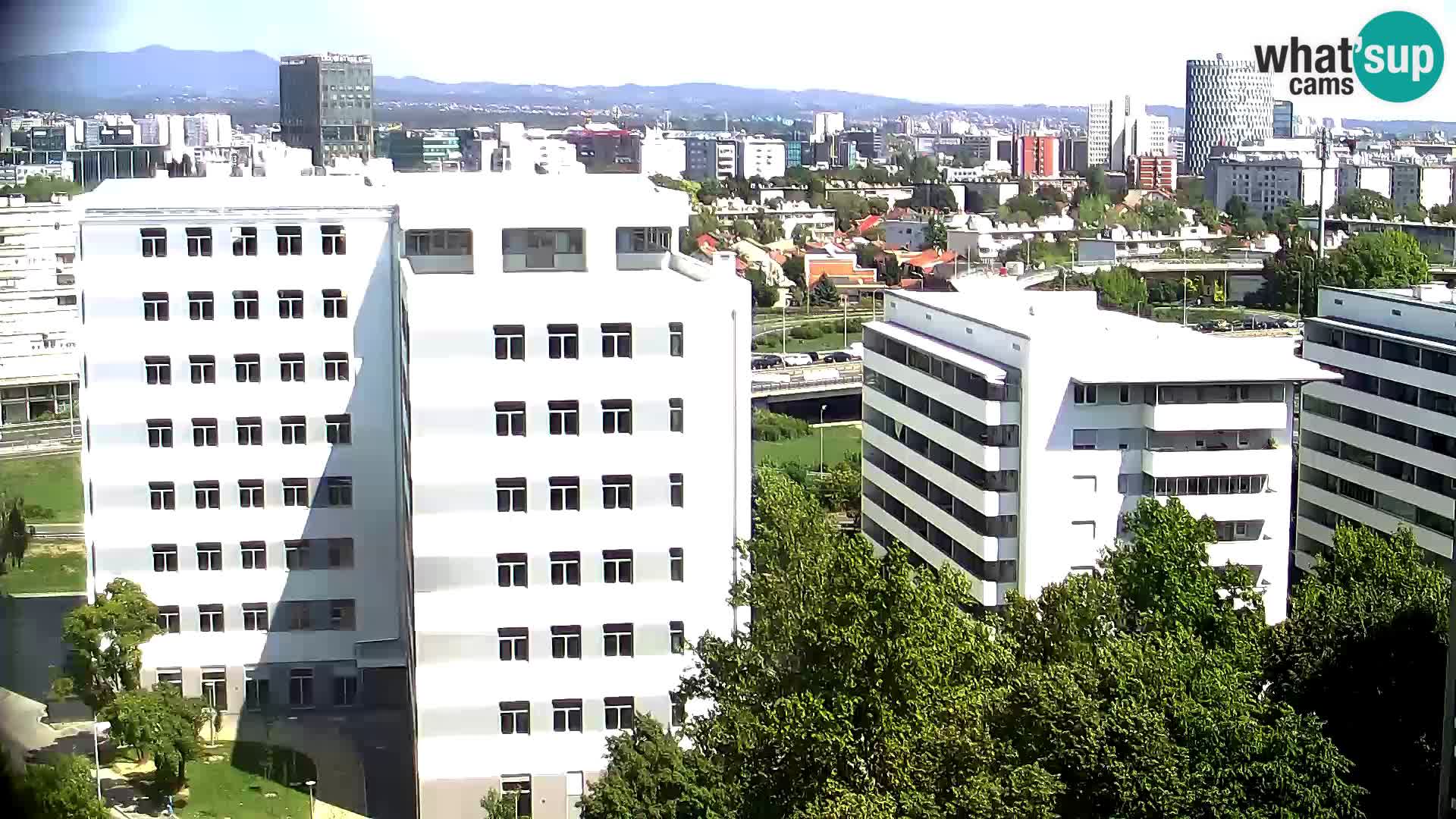 Live-Kreisverkehr Slavonska und Marin Držić Avenue zur Zagreb Webcam