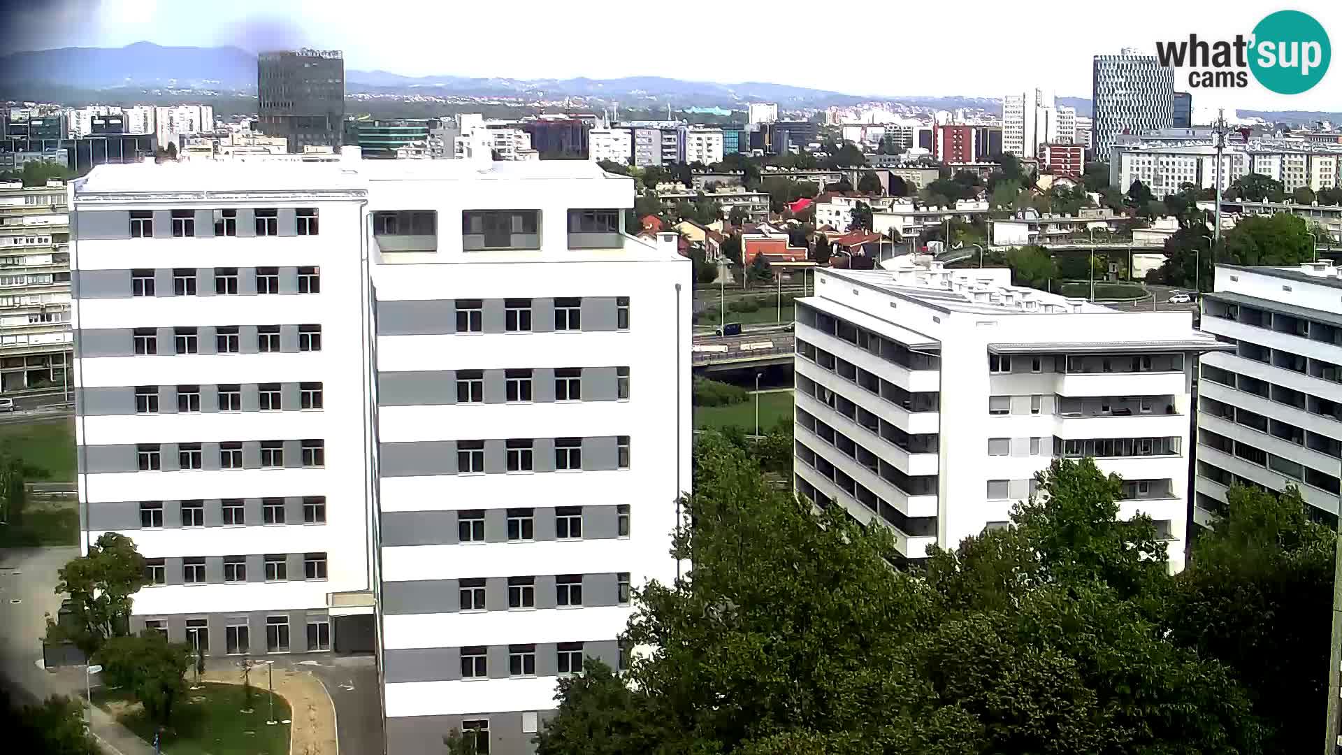 Live-Kreisverkehr Slavonska und Marin Držić Avenue zur Zagreb Webcam