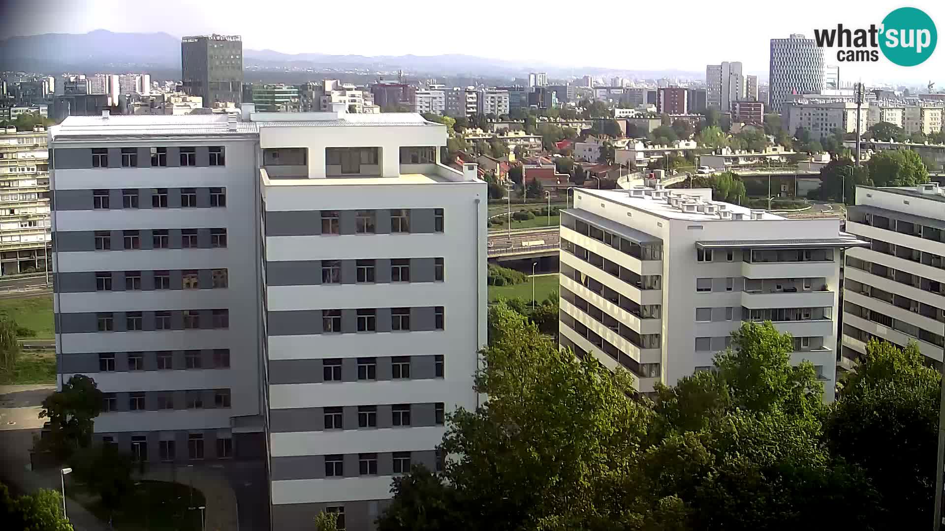 Live-Kreisverkehr Slavonska und Marin Držić Avenue zur Zagreb Webcam