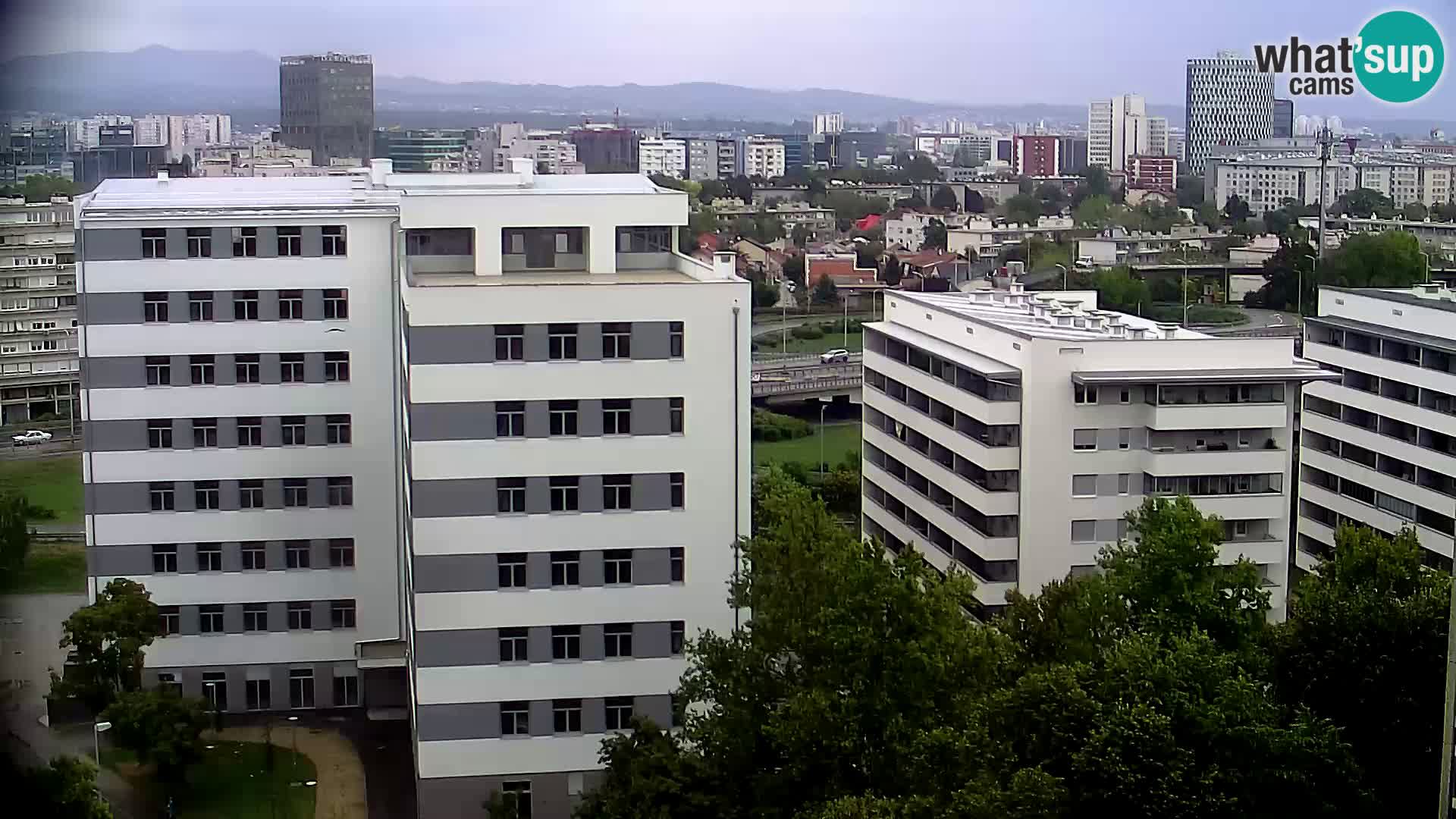 Rotatoria e incrocio viale Slavonska e Marin Držić  – webcam di Zagabria