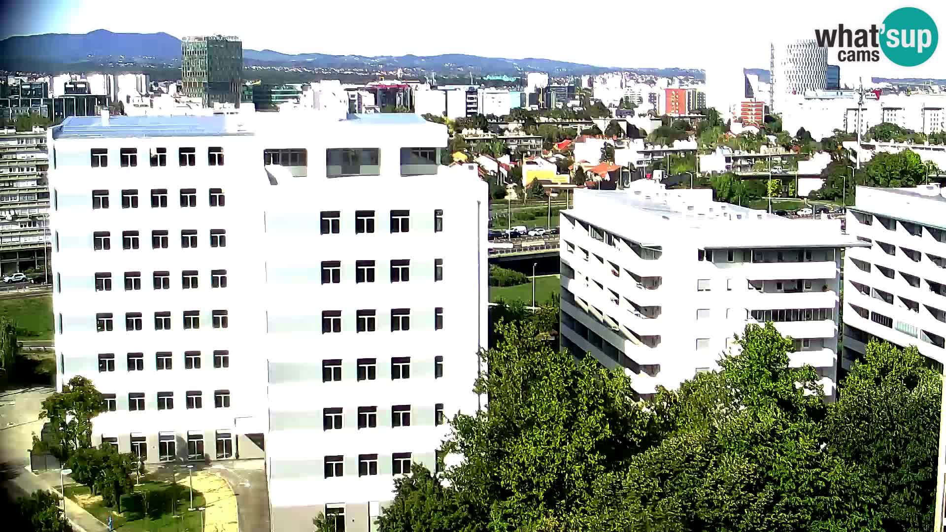 Live Interchange of Slavonska Avenue and Marin Držić Avenue in Zagreb webcam
