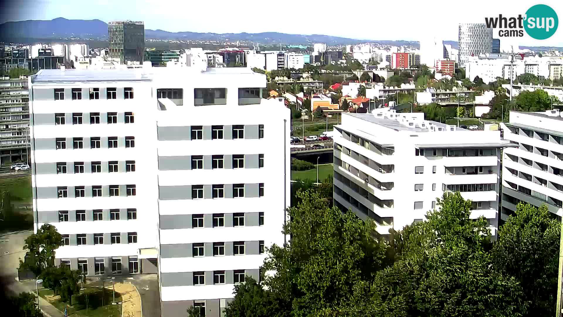 Live Interchange of Slavonska Avenue and Marin Držić Avenue in Zagreb webcam