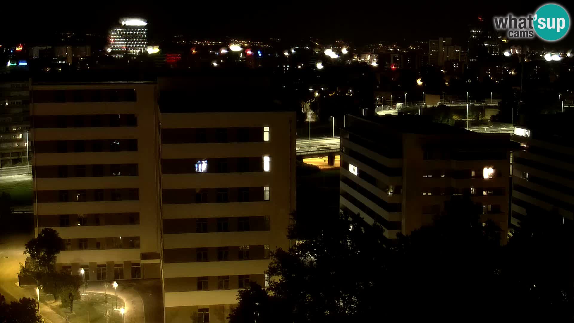 Krožišče Slavonske in Marin Držićeve ulice v Zagrebu v živo