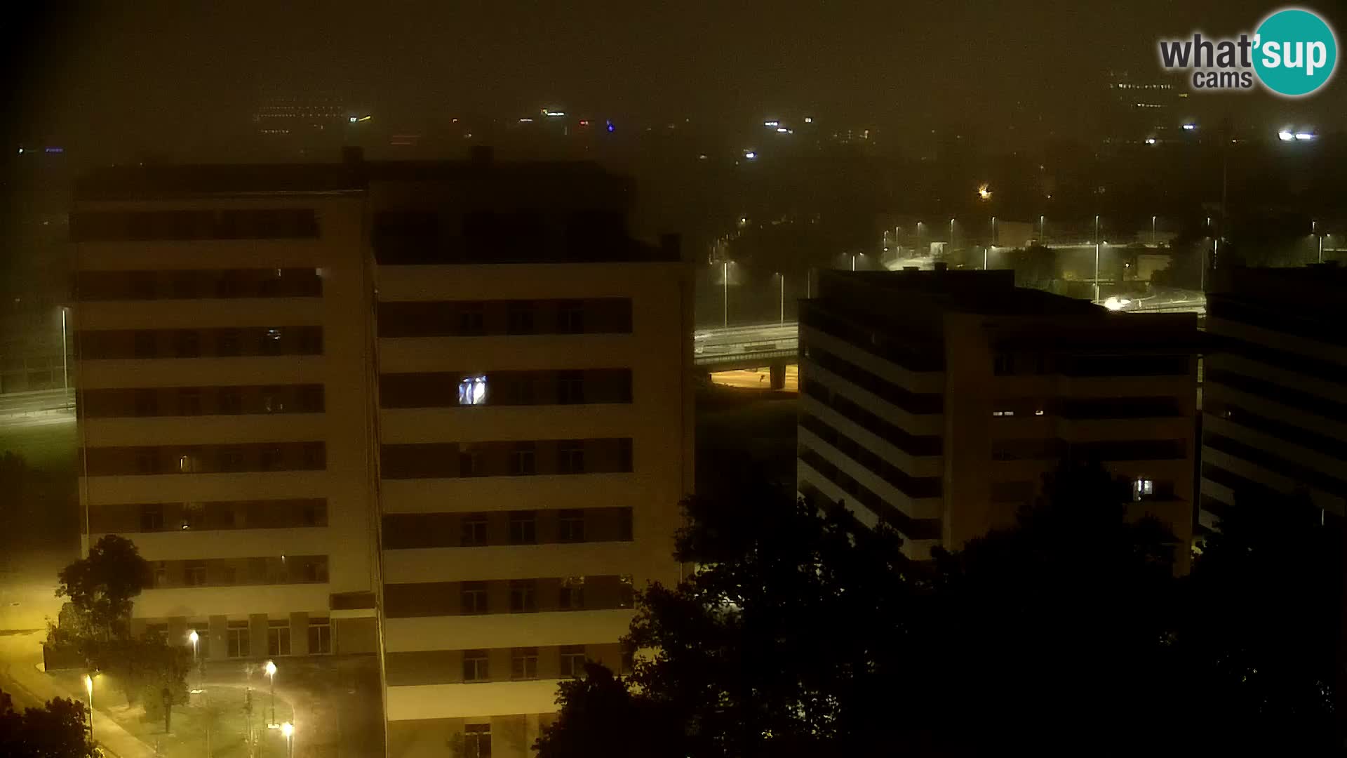 Live-Kreisverkehr Slavonska und Marin Držić Avenue zur Zagreb Webcam