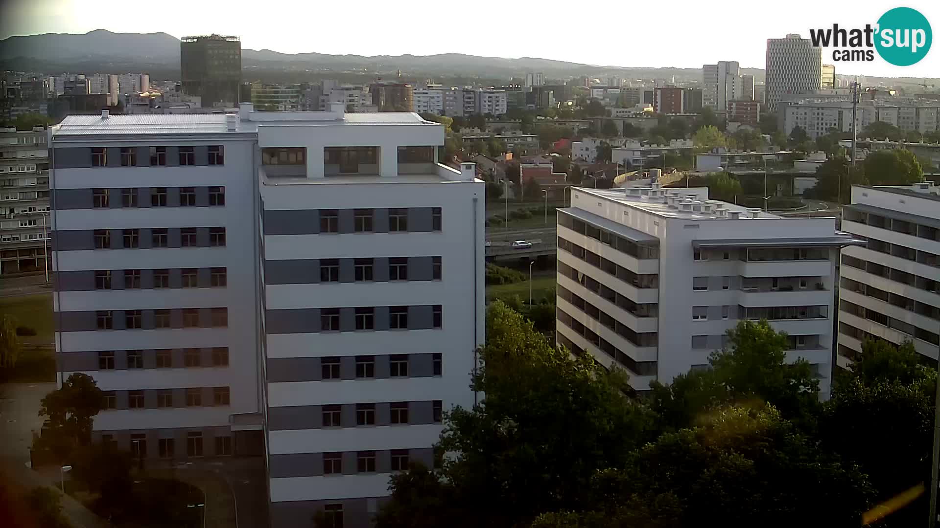 Live Interchange of Slavonska Avenue and Marin Držić Avenue in Zagreb webcam