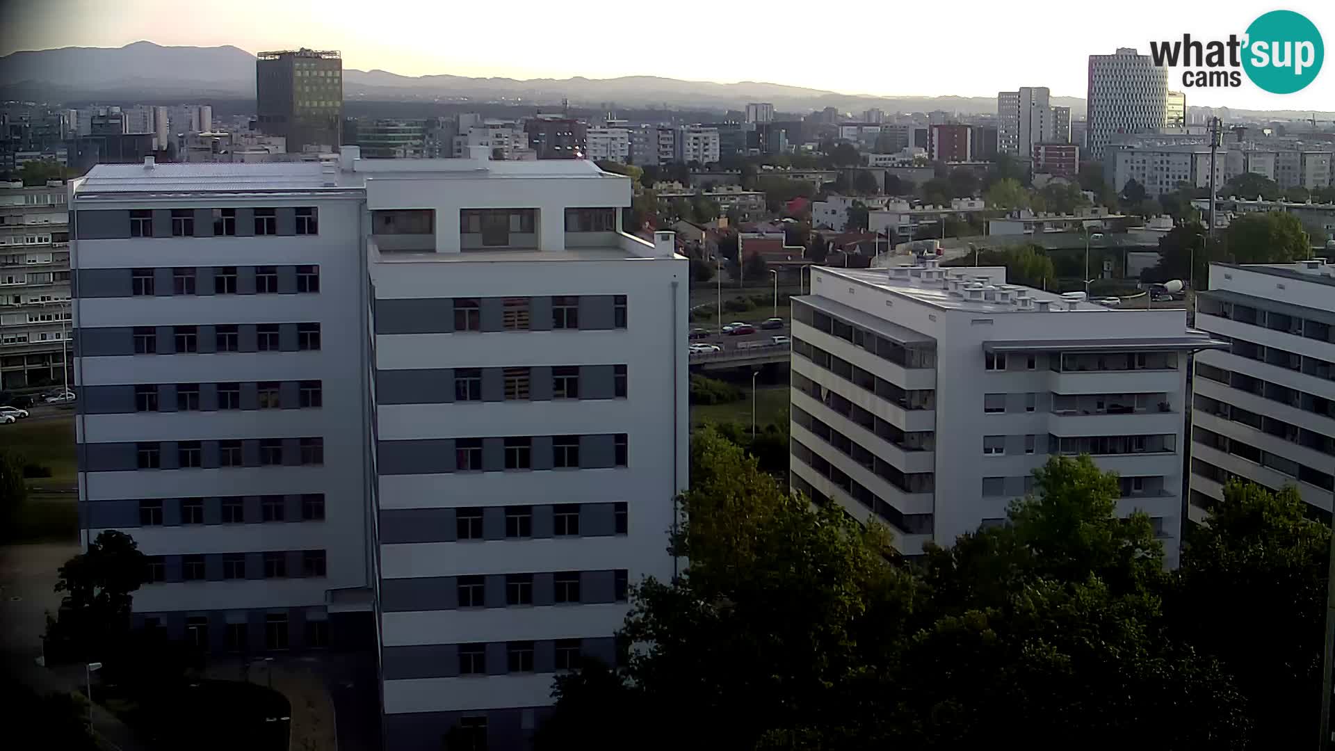 Krožišče Slavonske in Marin Držićeve ulice v Zagrebu v živo