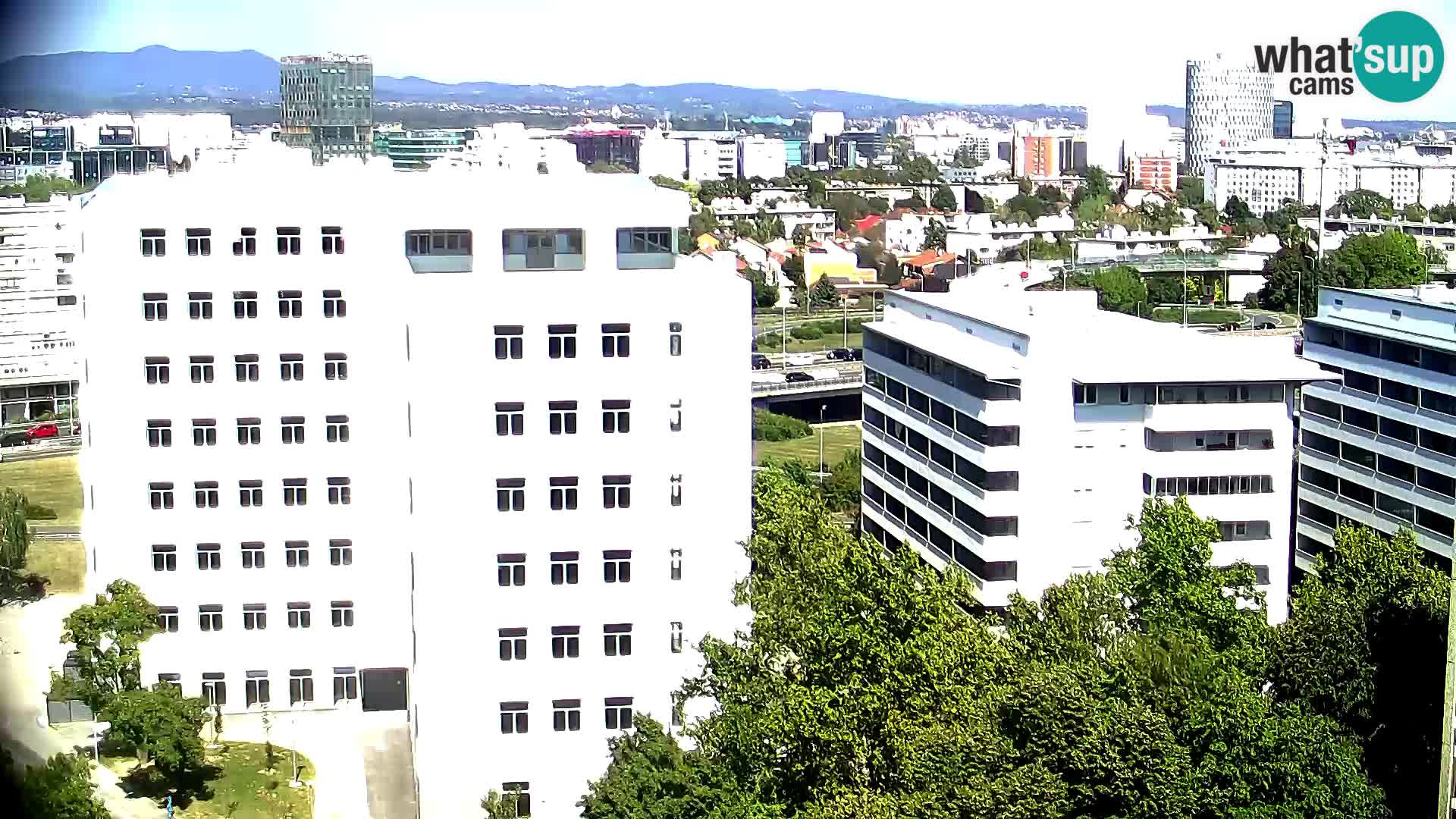 Krožišče Slavonske in Marin Držićeve ulice v Zagrebu v živo