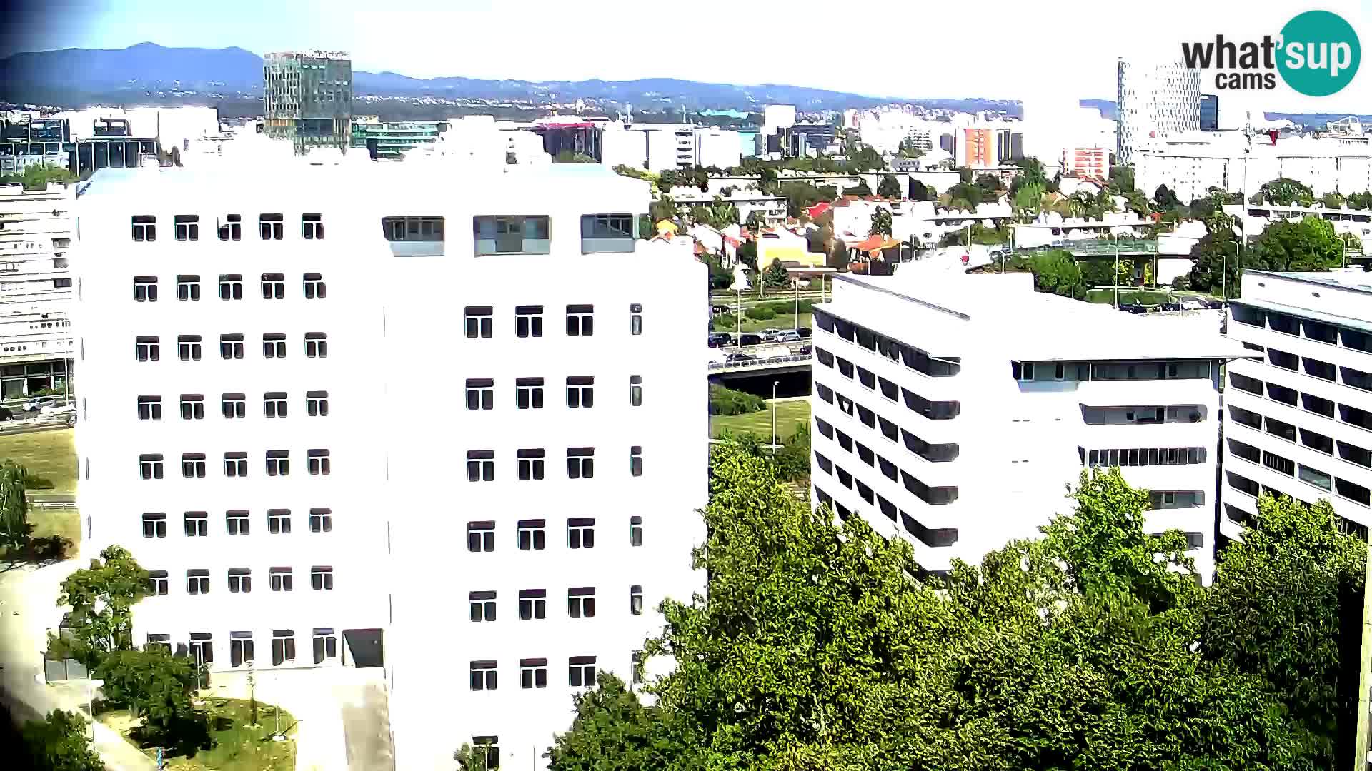 Web kamera Petlja Slavonska – Držićeva  – Zagreb Live