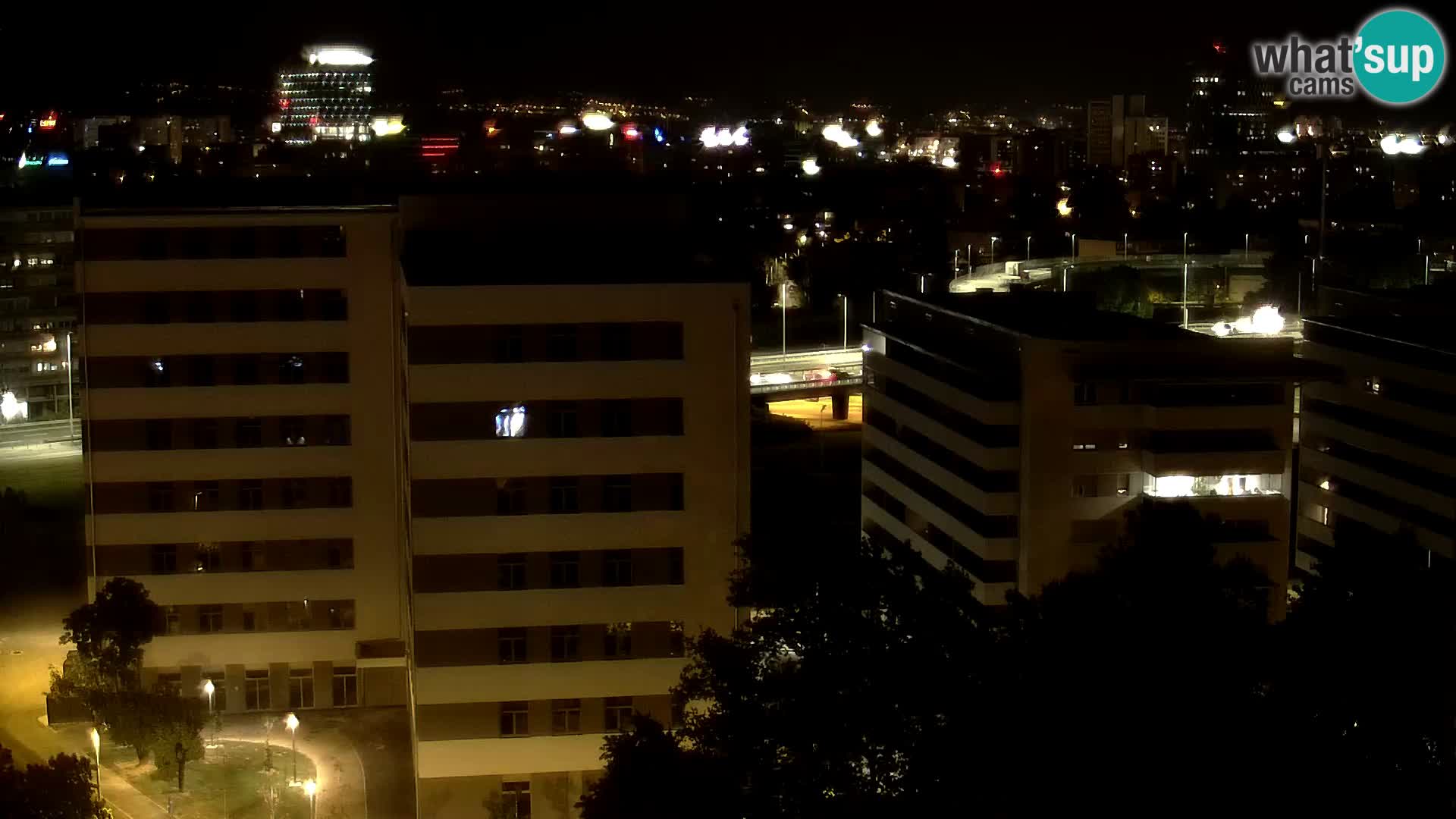 Live-Kreisverkehr Slavonska und Marin Držić Avenue zur Zagreb Webcam