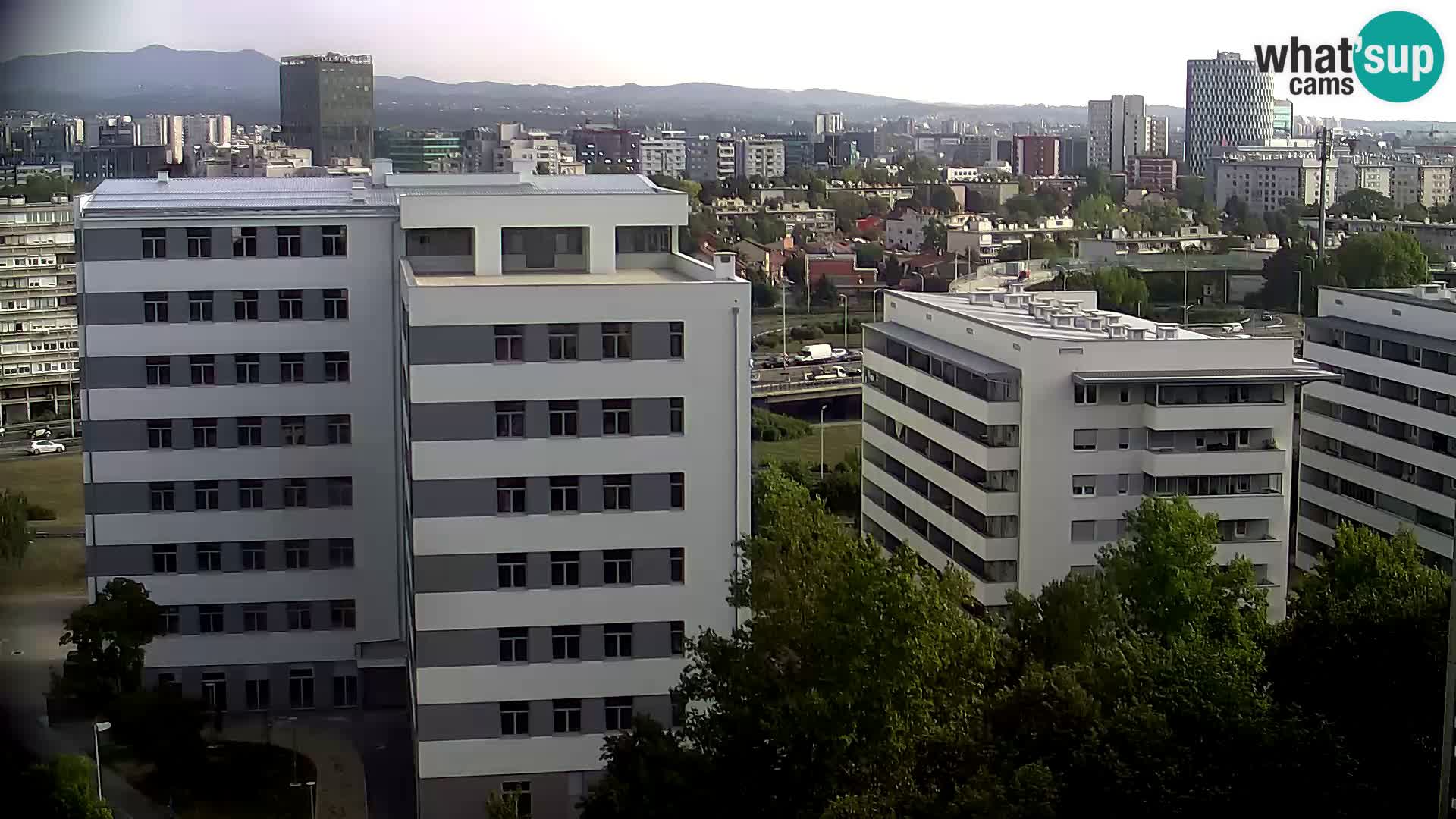 Krožišče Slavonske in Marin Držićeve ulice v Zagrebu v živo