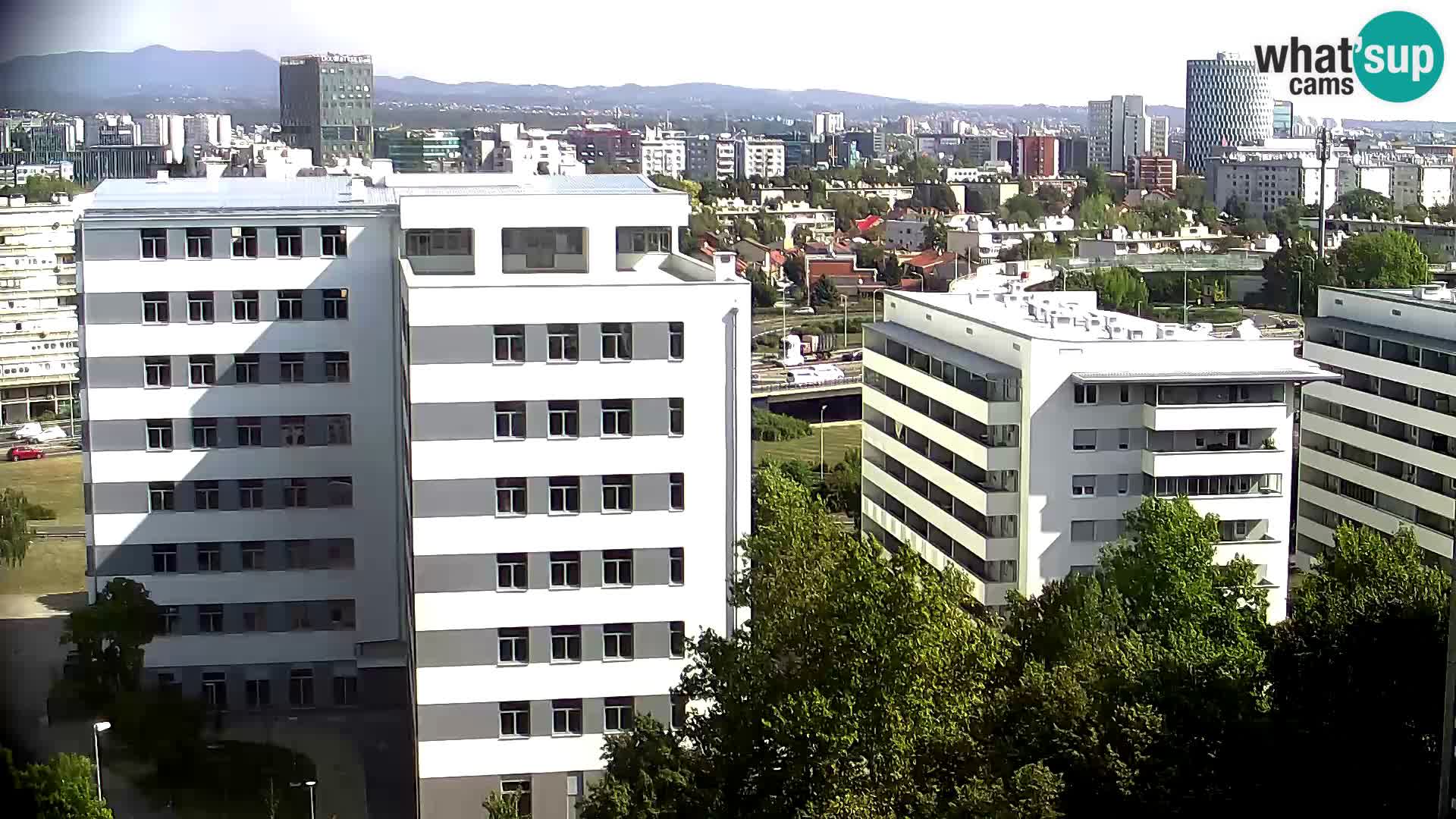 Live-Kreisverkehr Slavonska und Marin Držić Avenue zur Zagreb Webcam