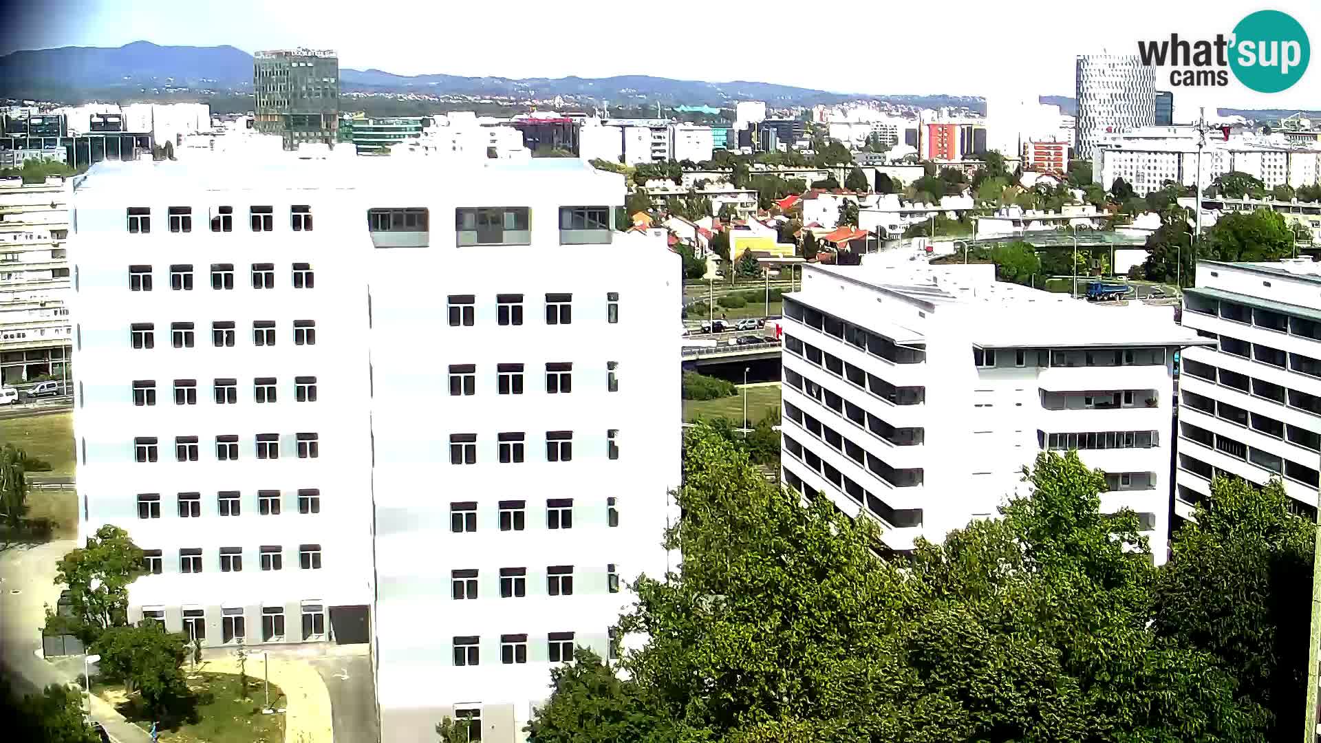 Live Interchange of Slavonska Avenue and Marin Držić Avenue in Zagreb webcam