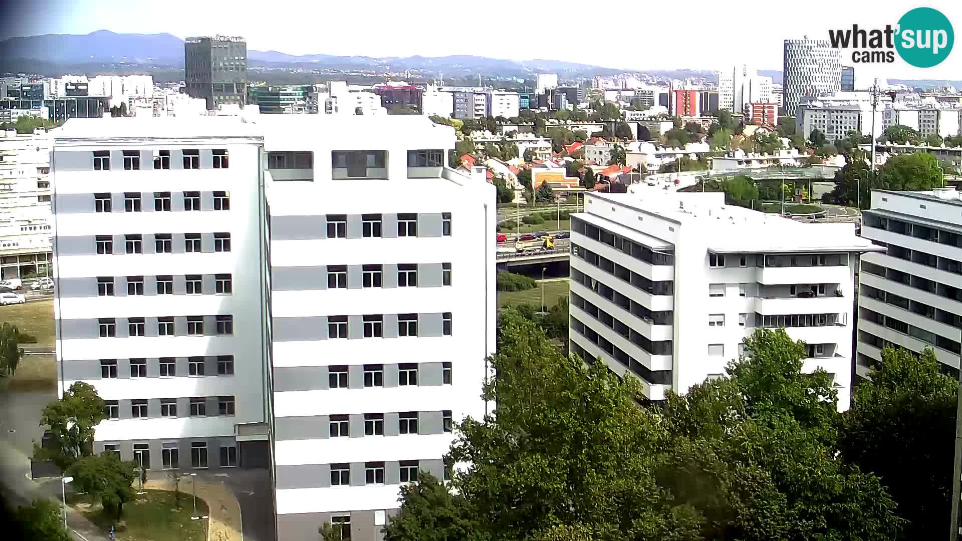 Web kamera Petlja Slavonska – Držićeva  – Zagreb Live
