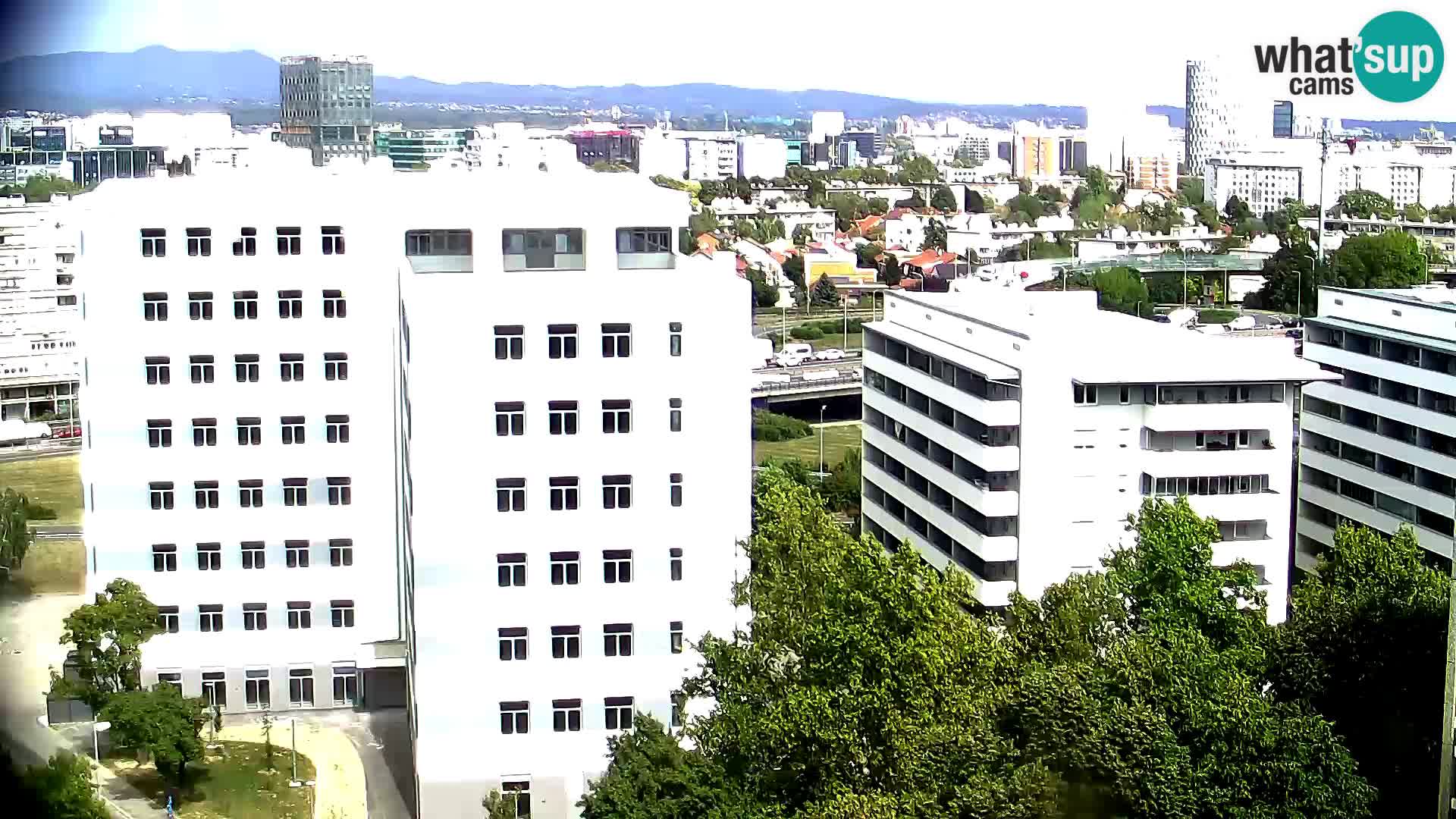 Live Interchange of Slavonska Avenue and Marin Držić Avenue in Zagreb webcam