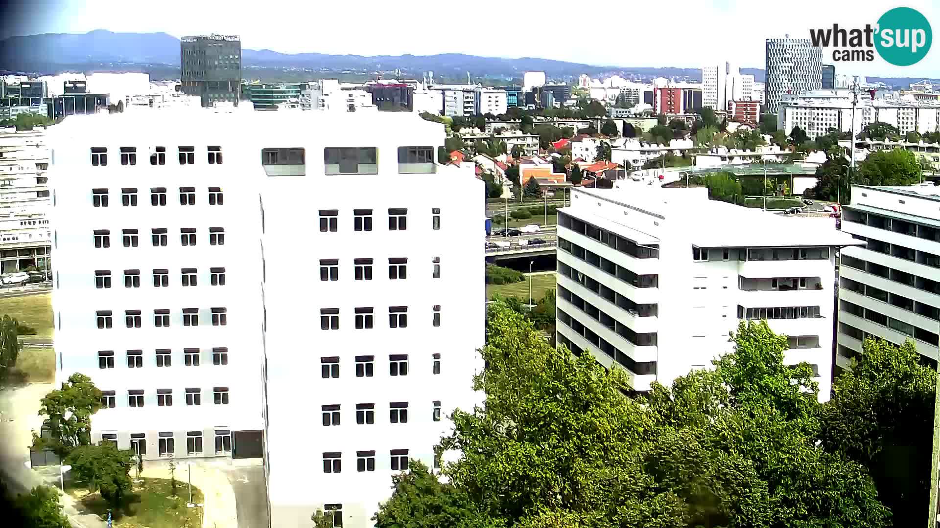 Krožišče Slavonske in Marin Držićeve ulice v Zagrebu v živo